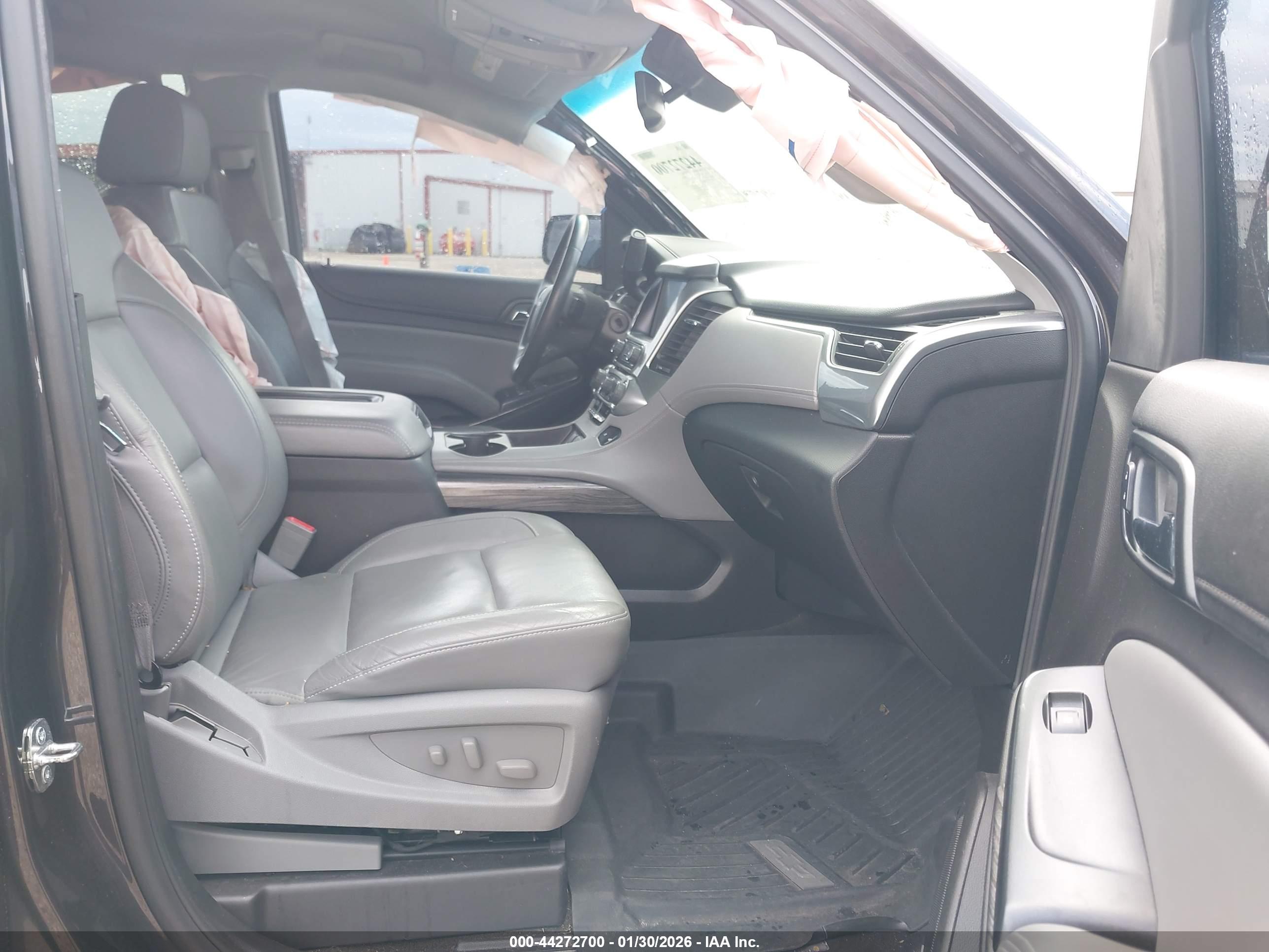 CHEVROLET TAHOE image 5