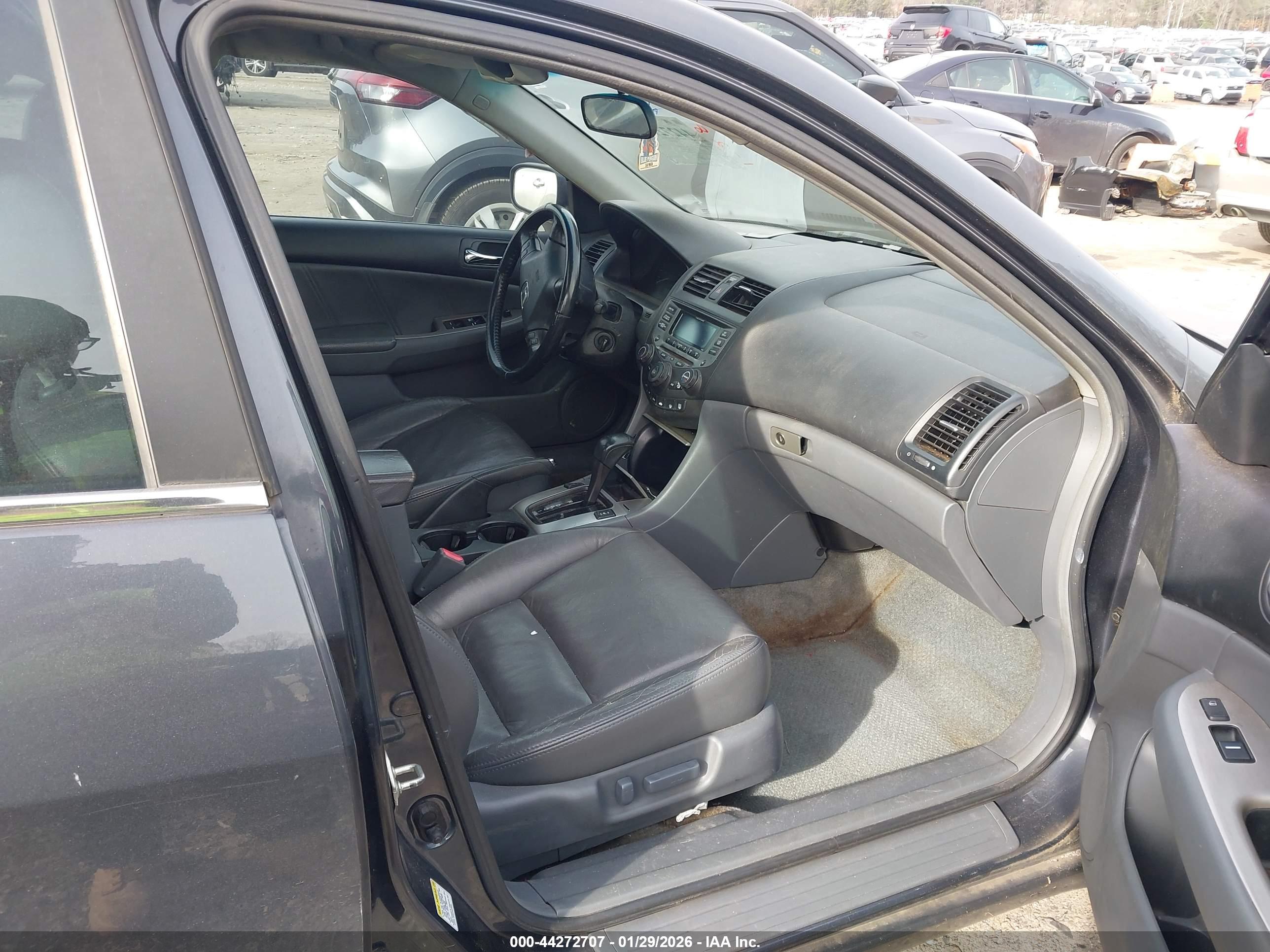 HONDA ACCORD image 5
