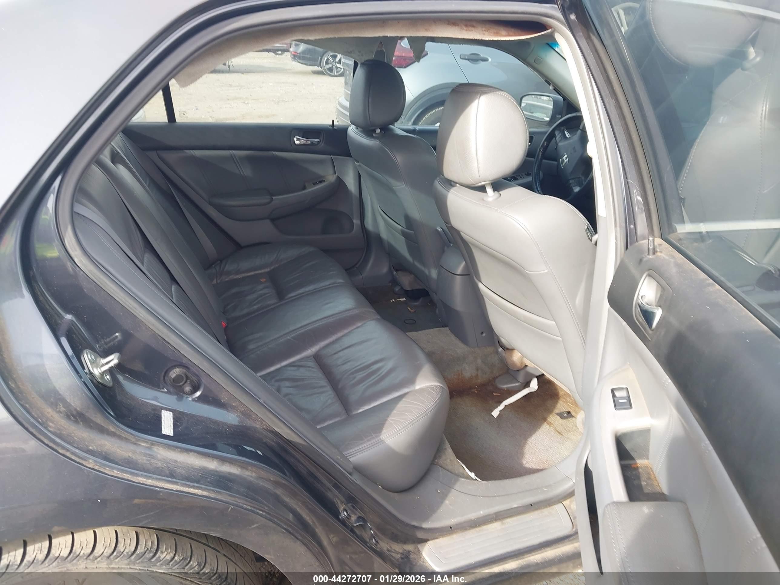 HONDA ACCORD image 8