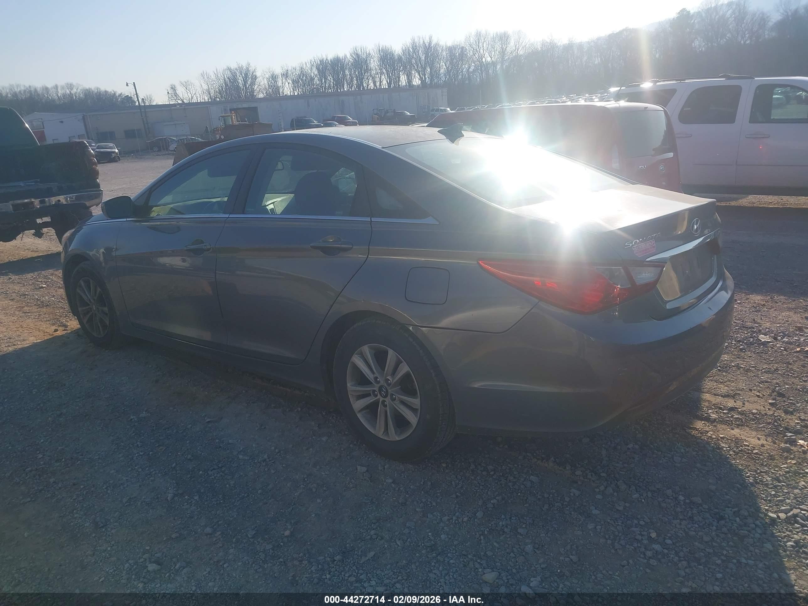 HYUNDAI SONATA image 3