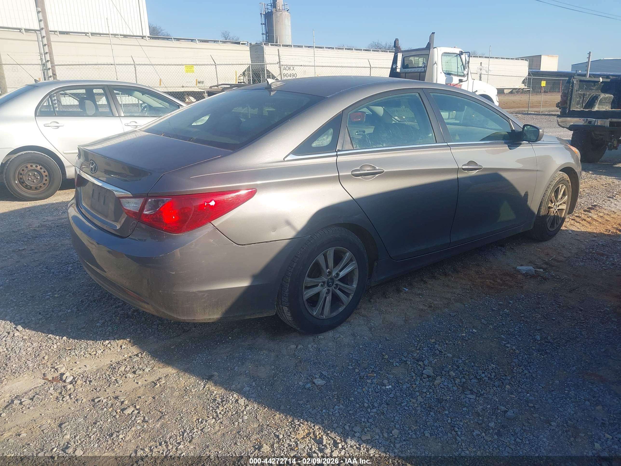 HYUNDAI SONATA image 4