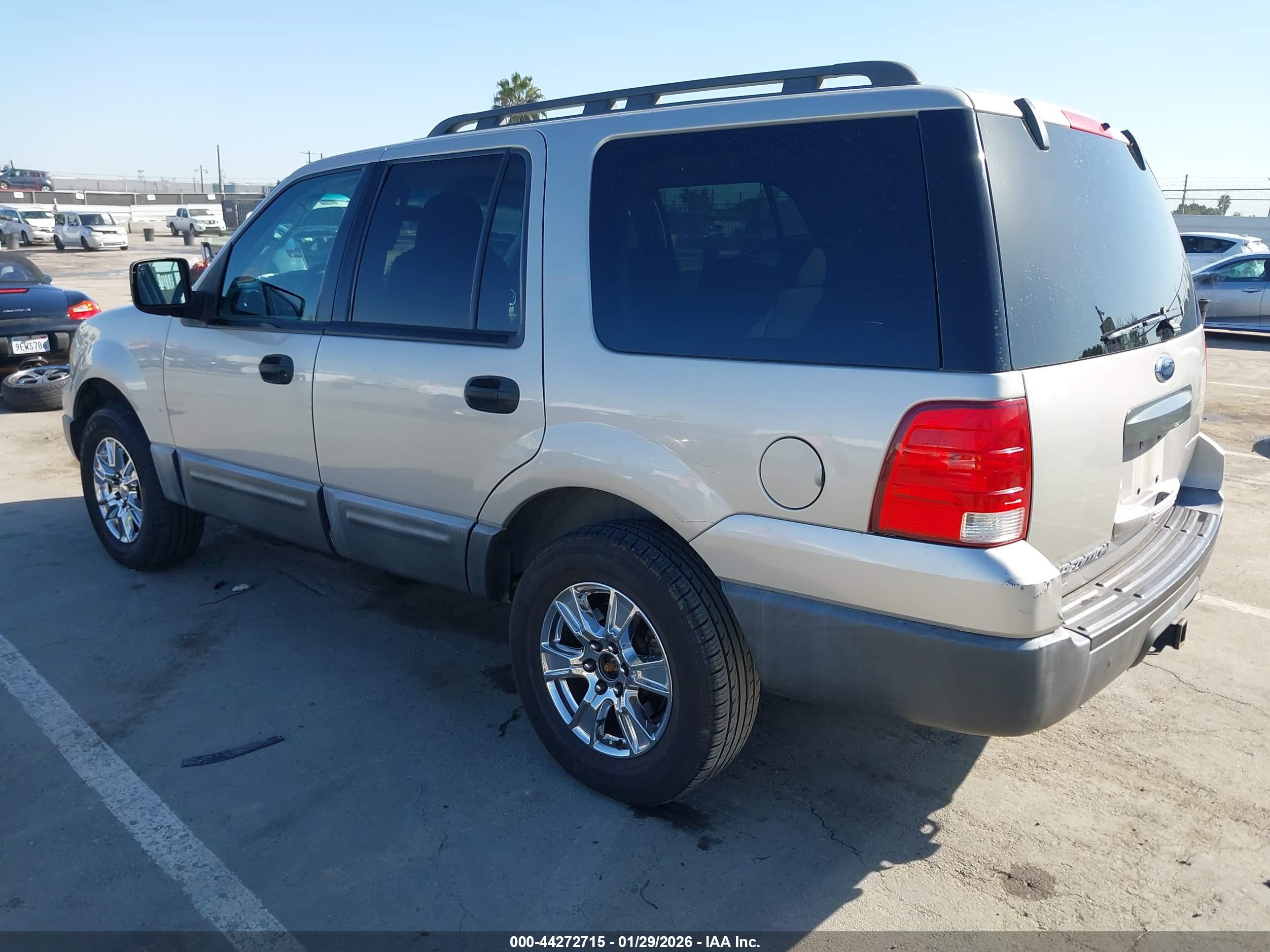 FORD EXPEDITION image 3