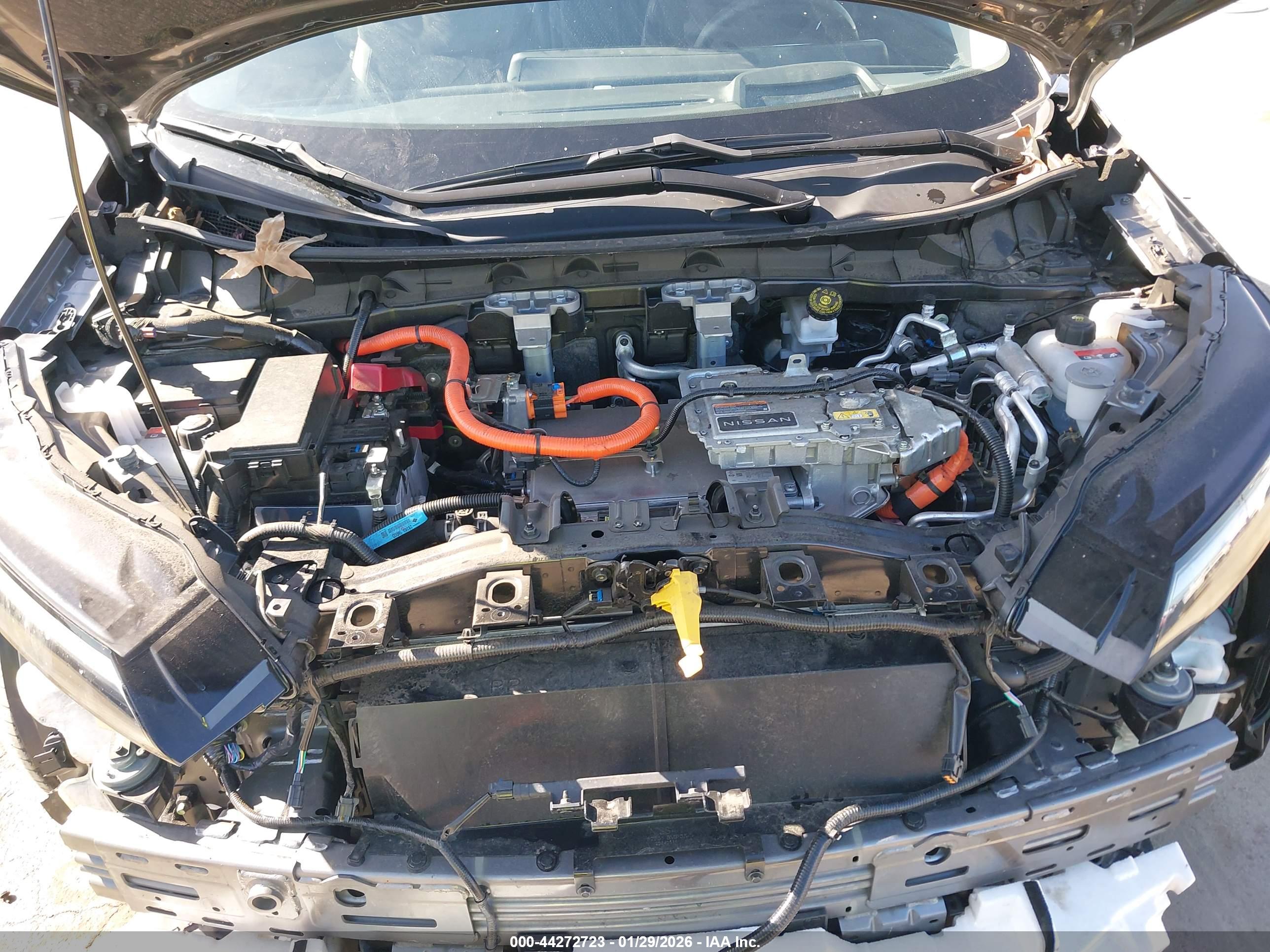 NISSAN ARIYA image 10