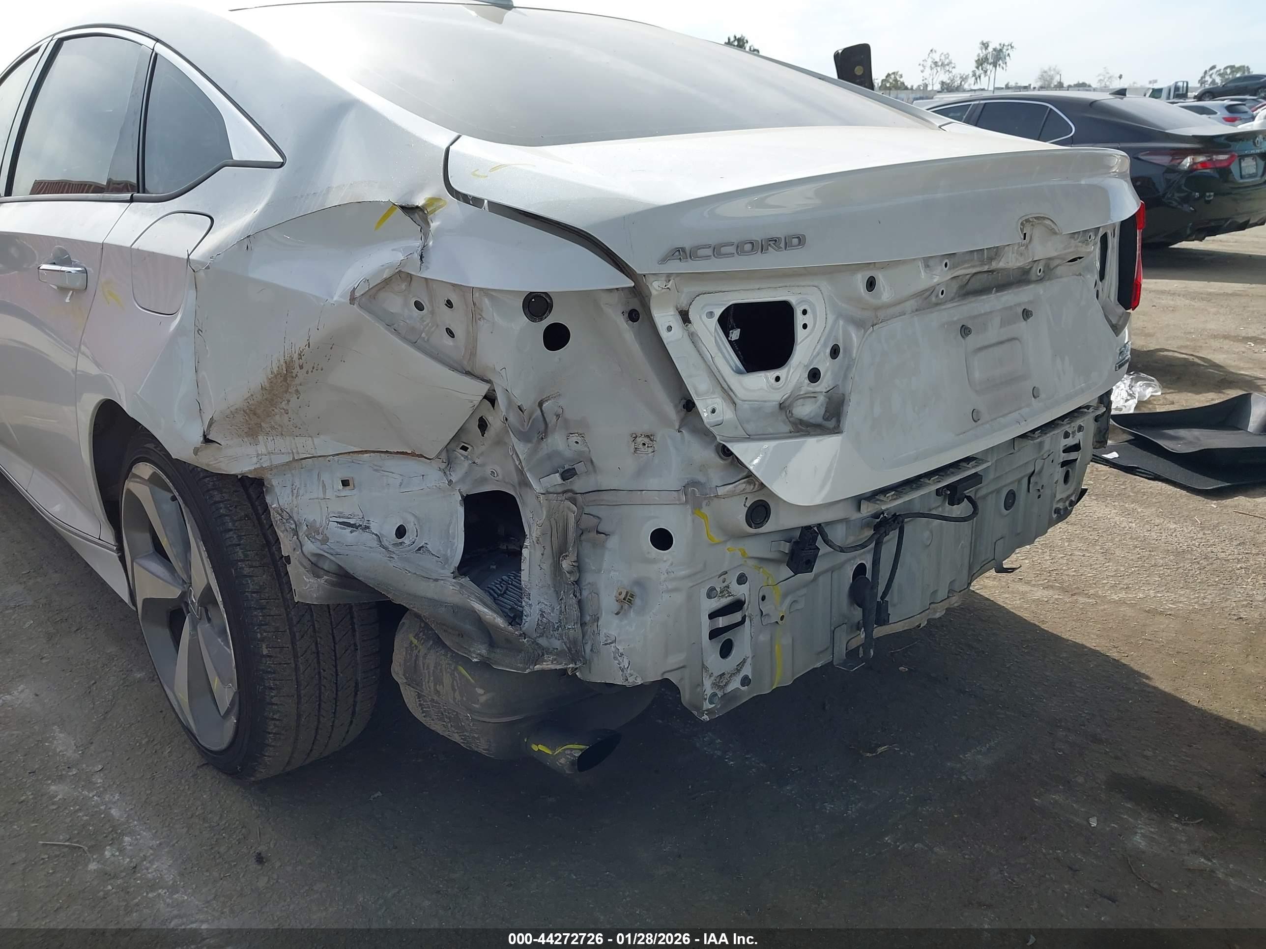 HONDA ACCORD image 6