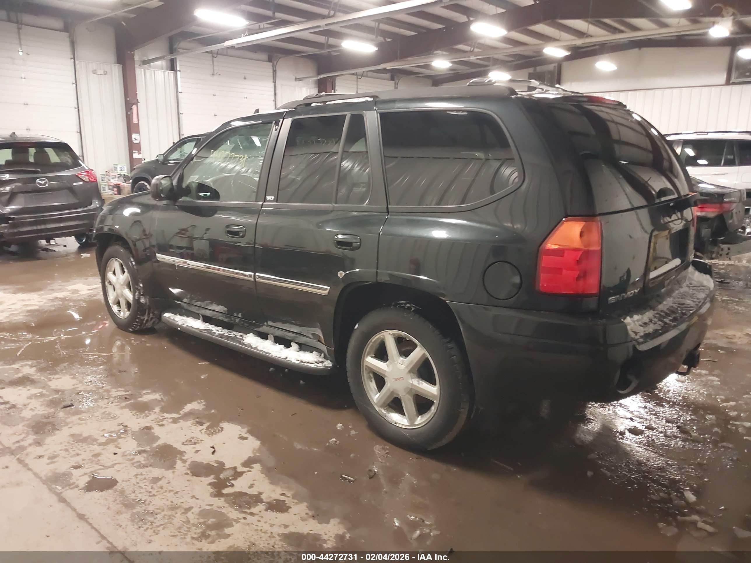 GMC ENVOY image 3