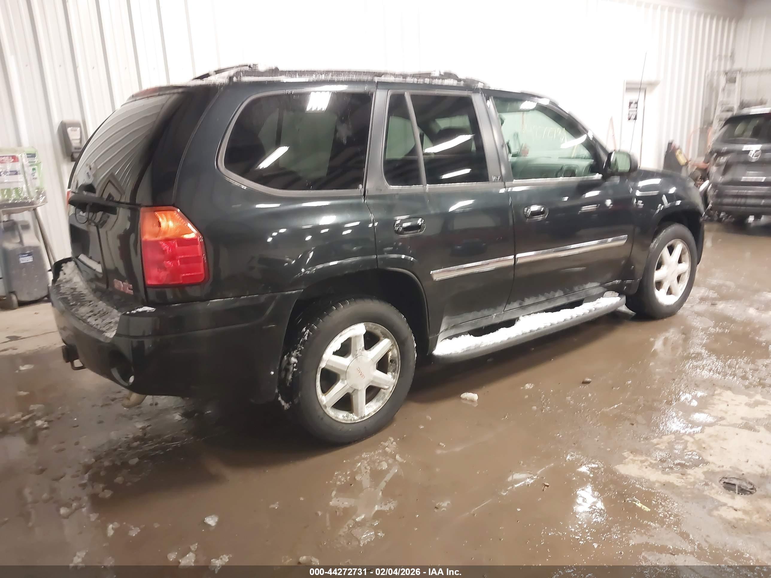GMC ENVOY image 4