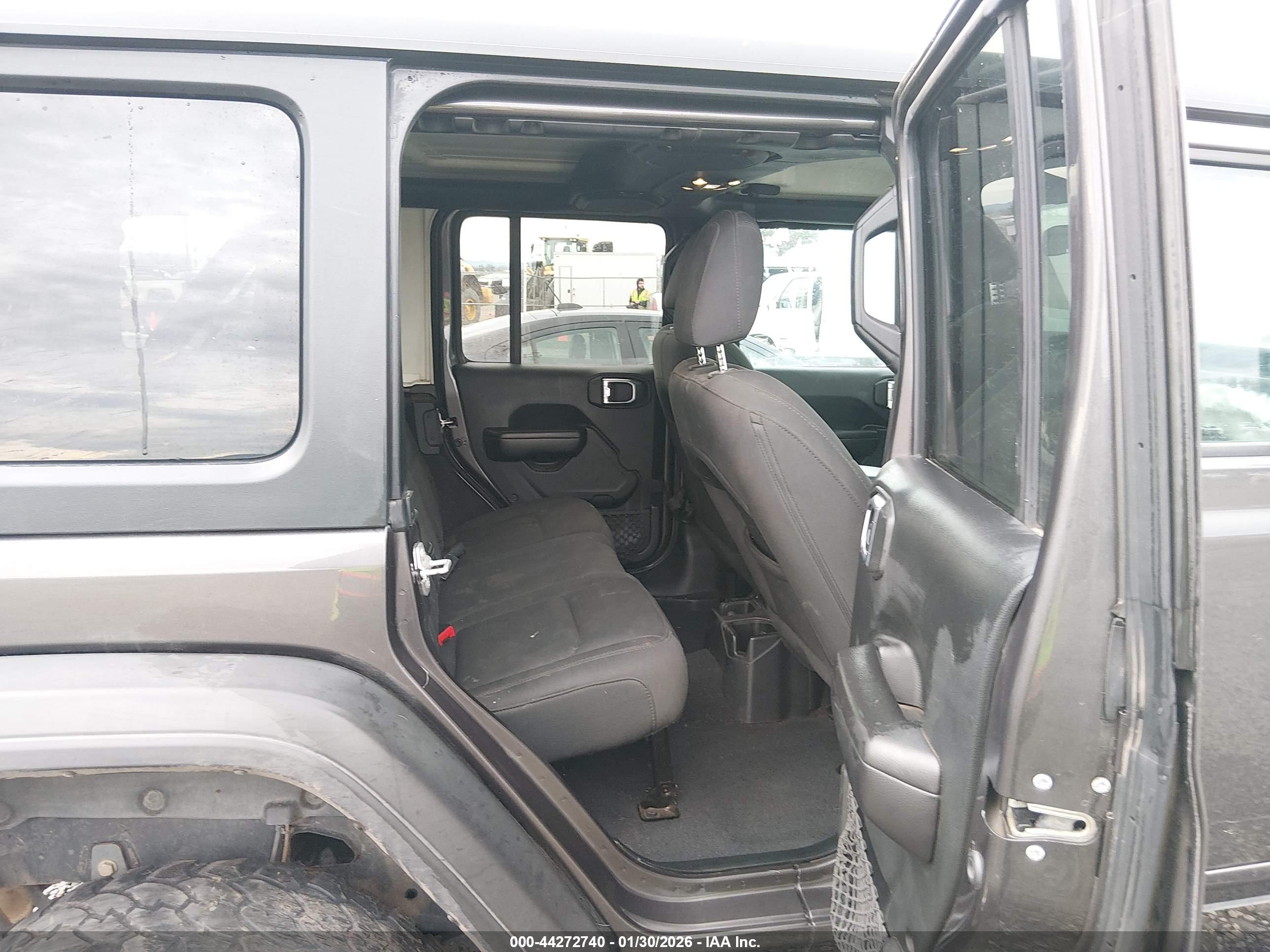 JEEP WRANGLER image 8