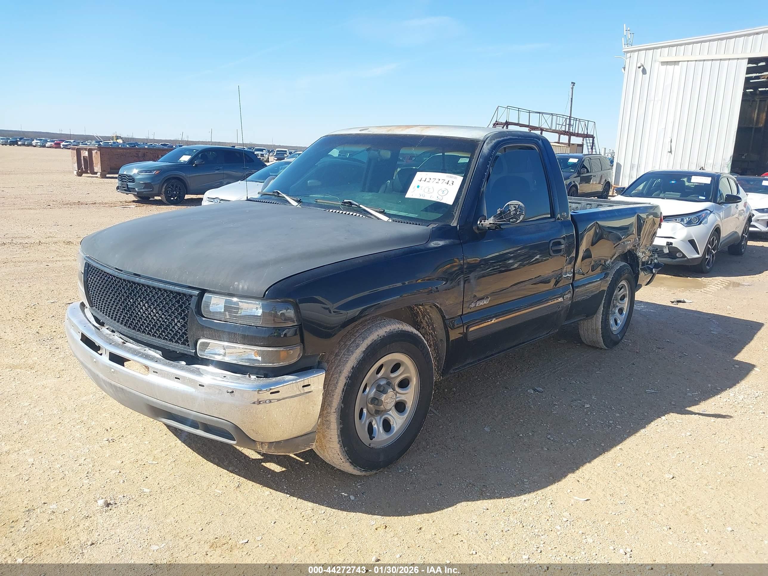 CHEVROLET SILVERADO image 2