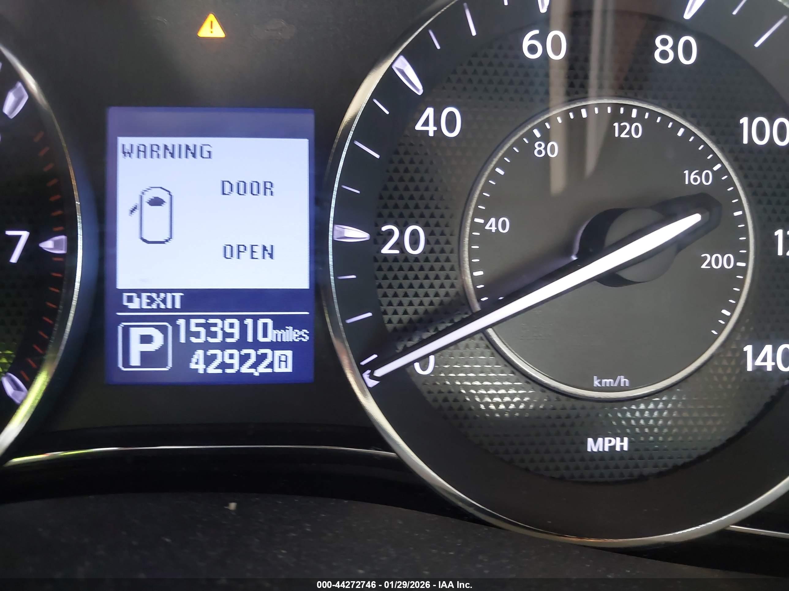 NISSAN ARMADA image 7
