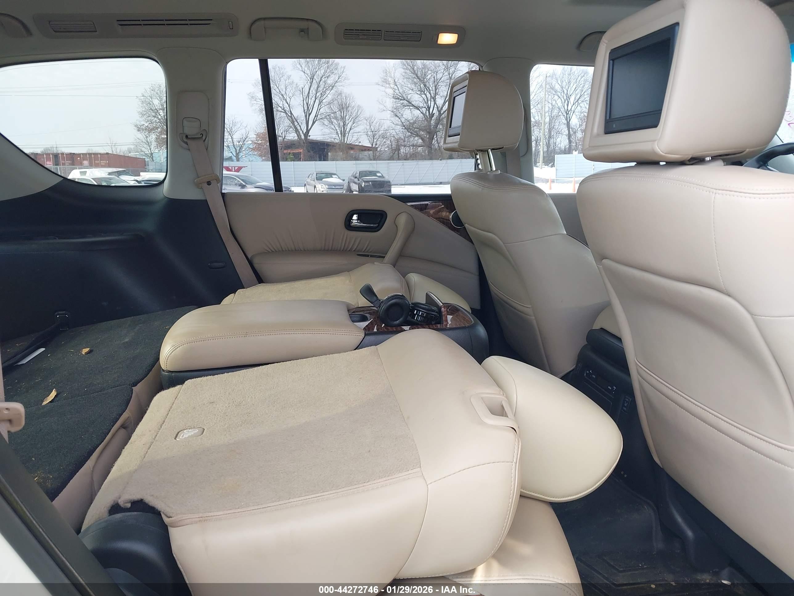 NISSAN ARMADA image 8