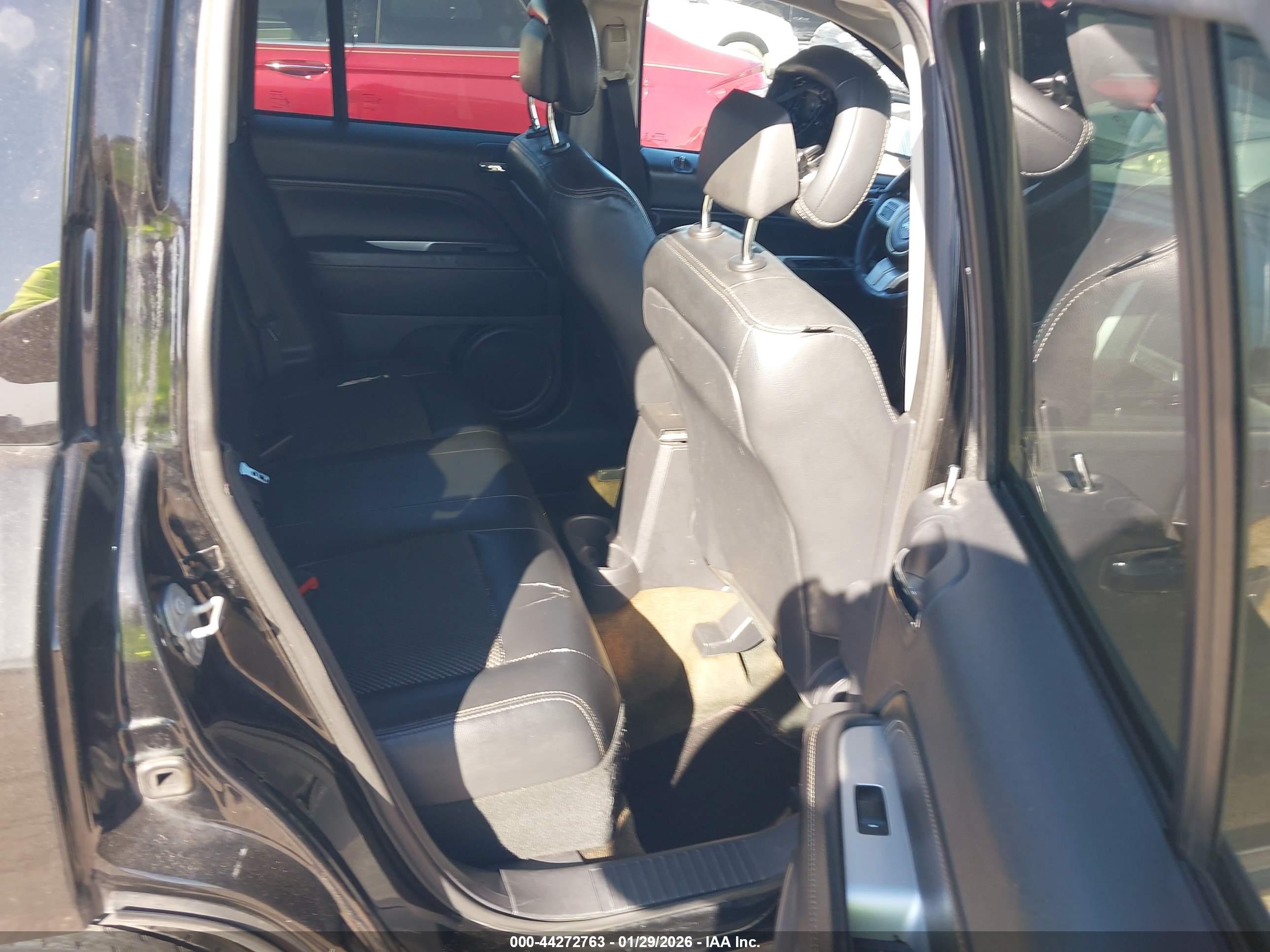 JEEP COMPASS image 8