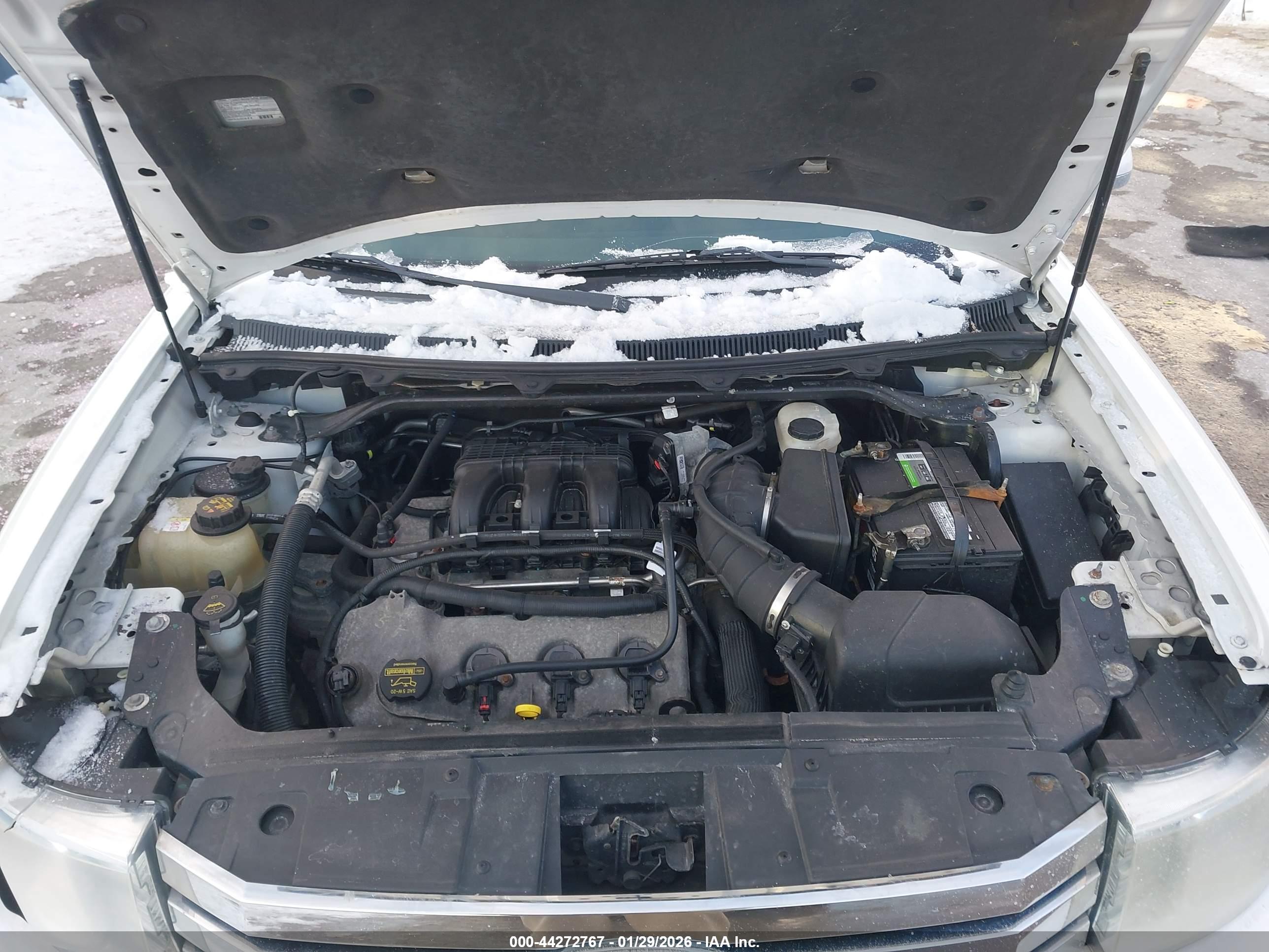 FORD FLEX image 10