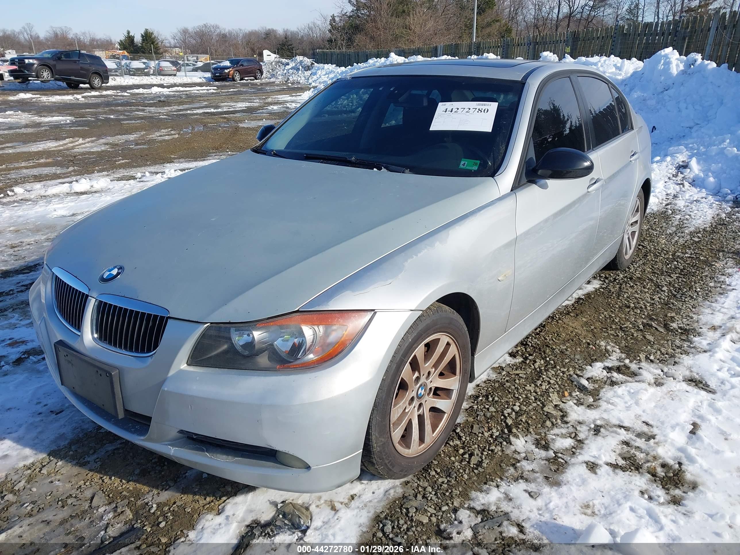 BMW 325I image 2