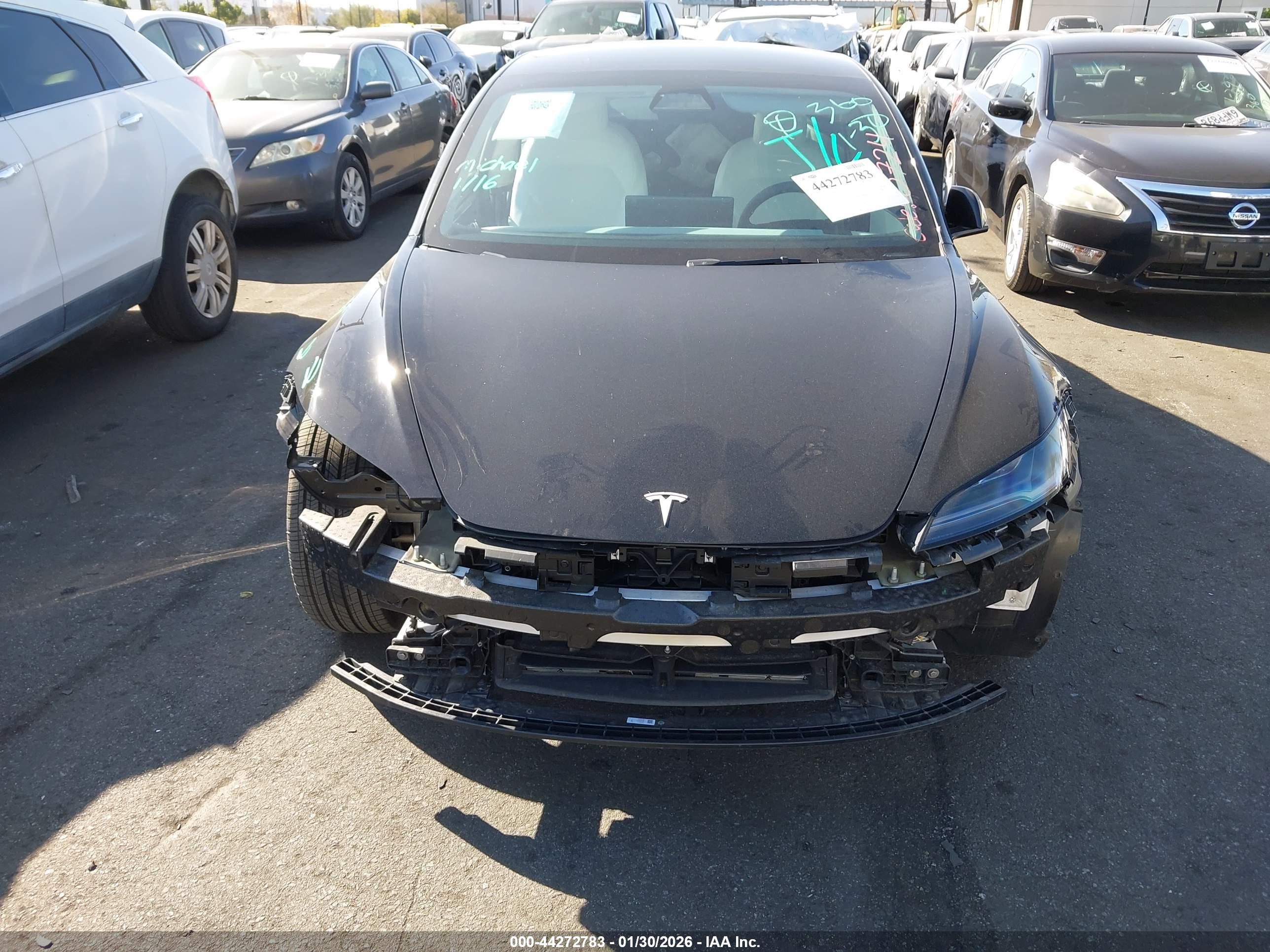 TESLA MODEL image 10