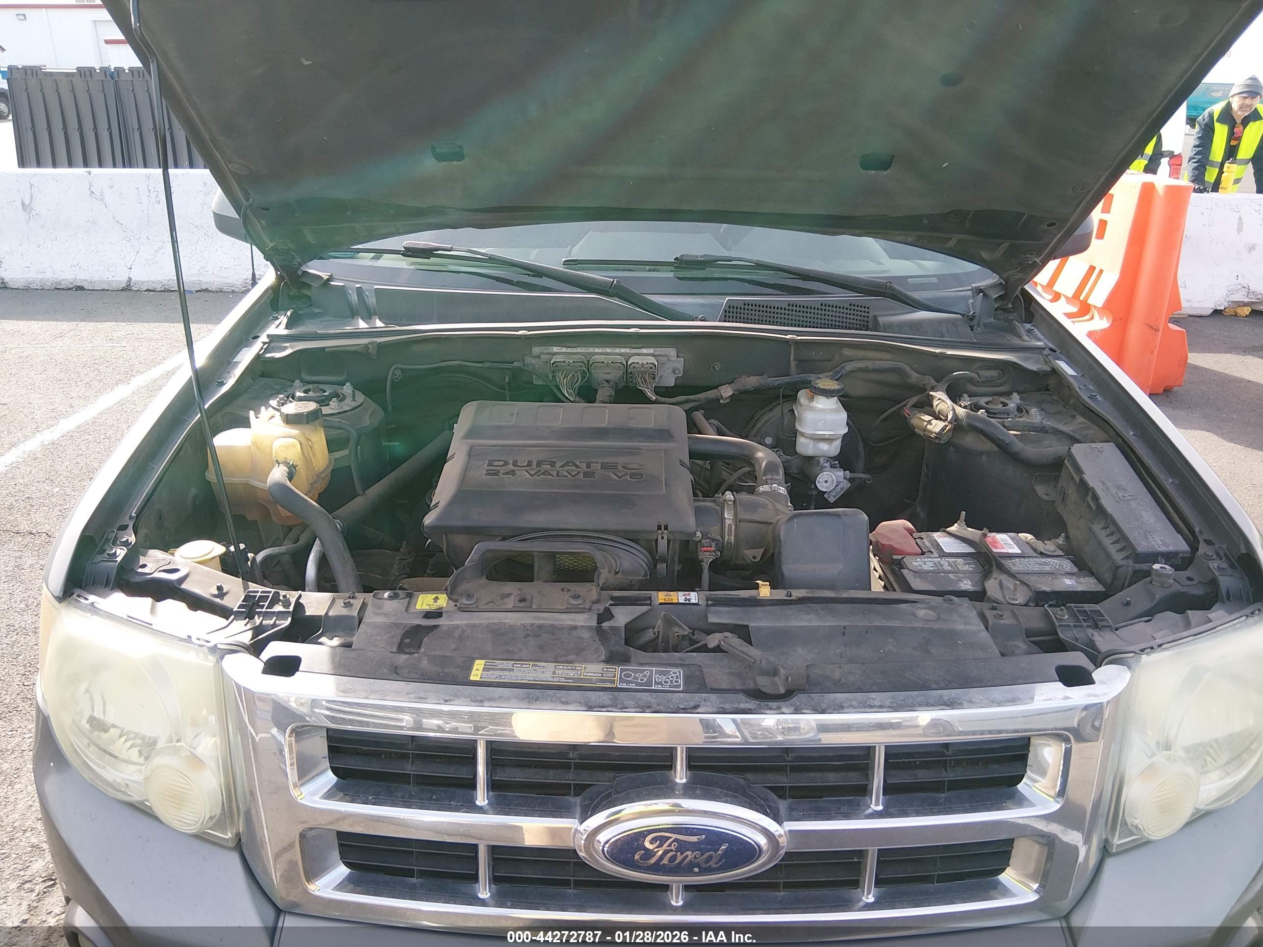 FORD ESCAPE image 10
