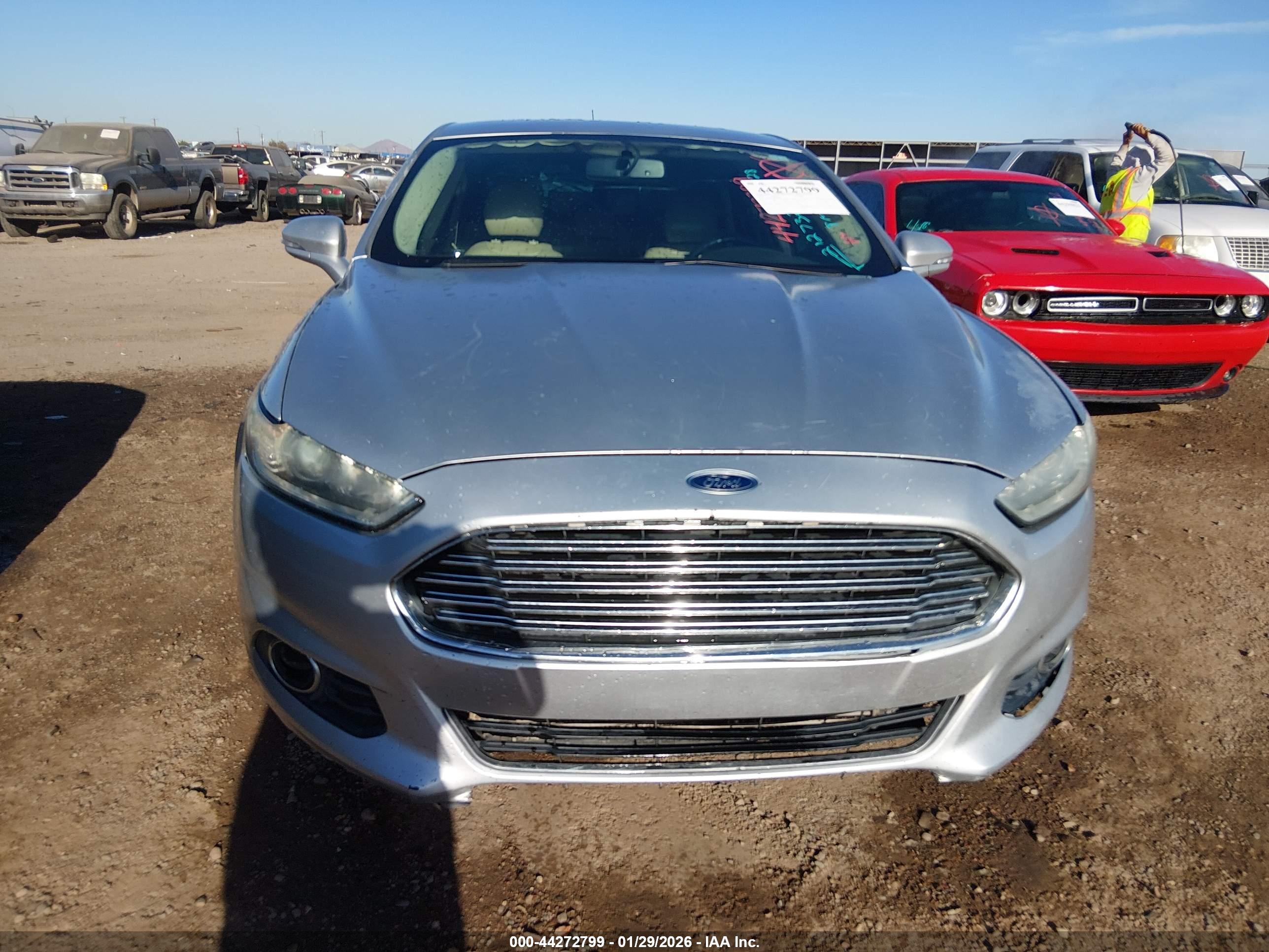 FORD FUSION image 6