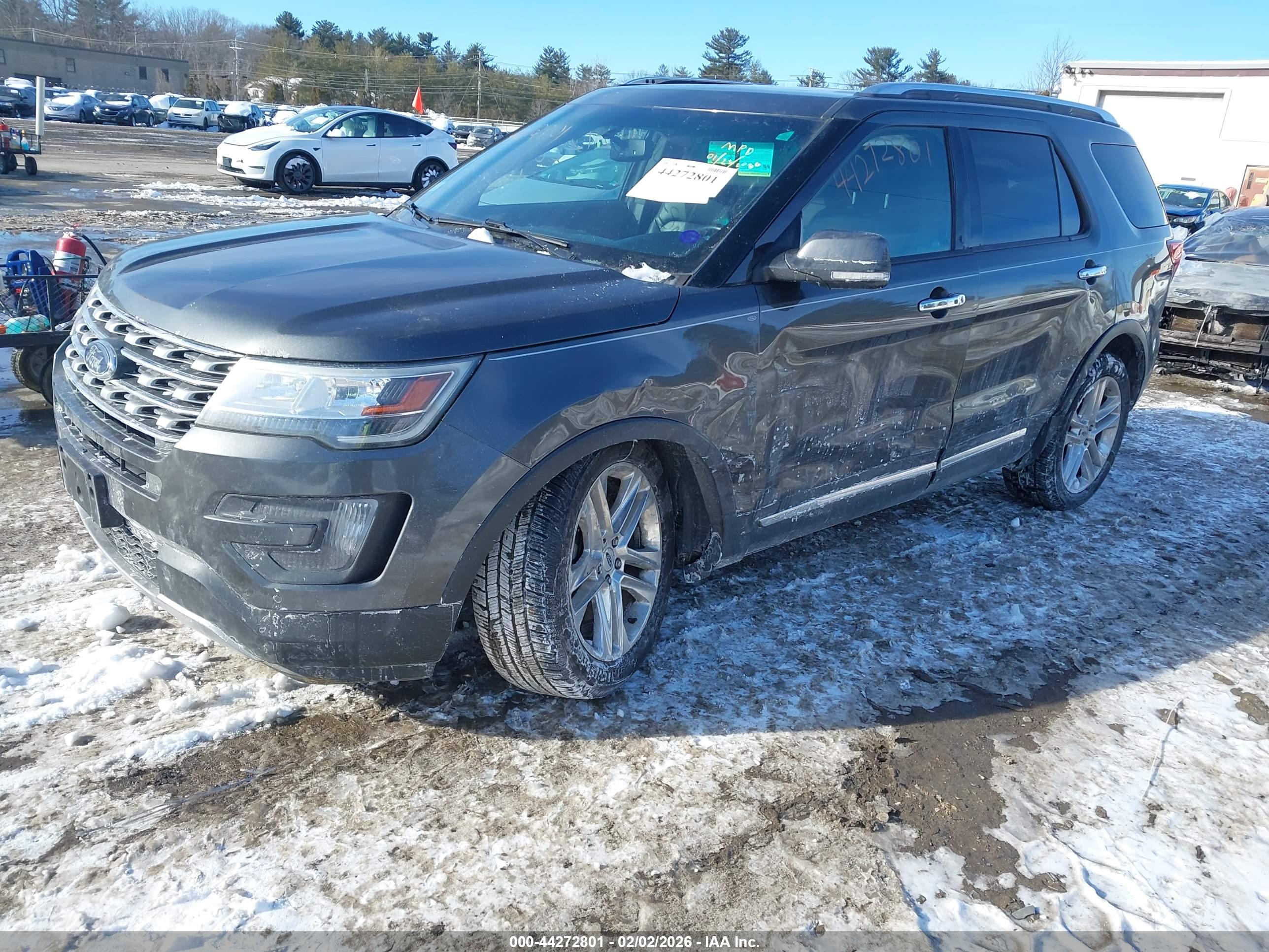 FORD EXPLORER image 2