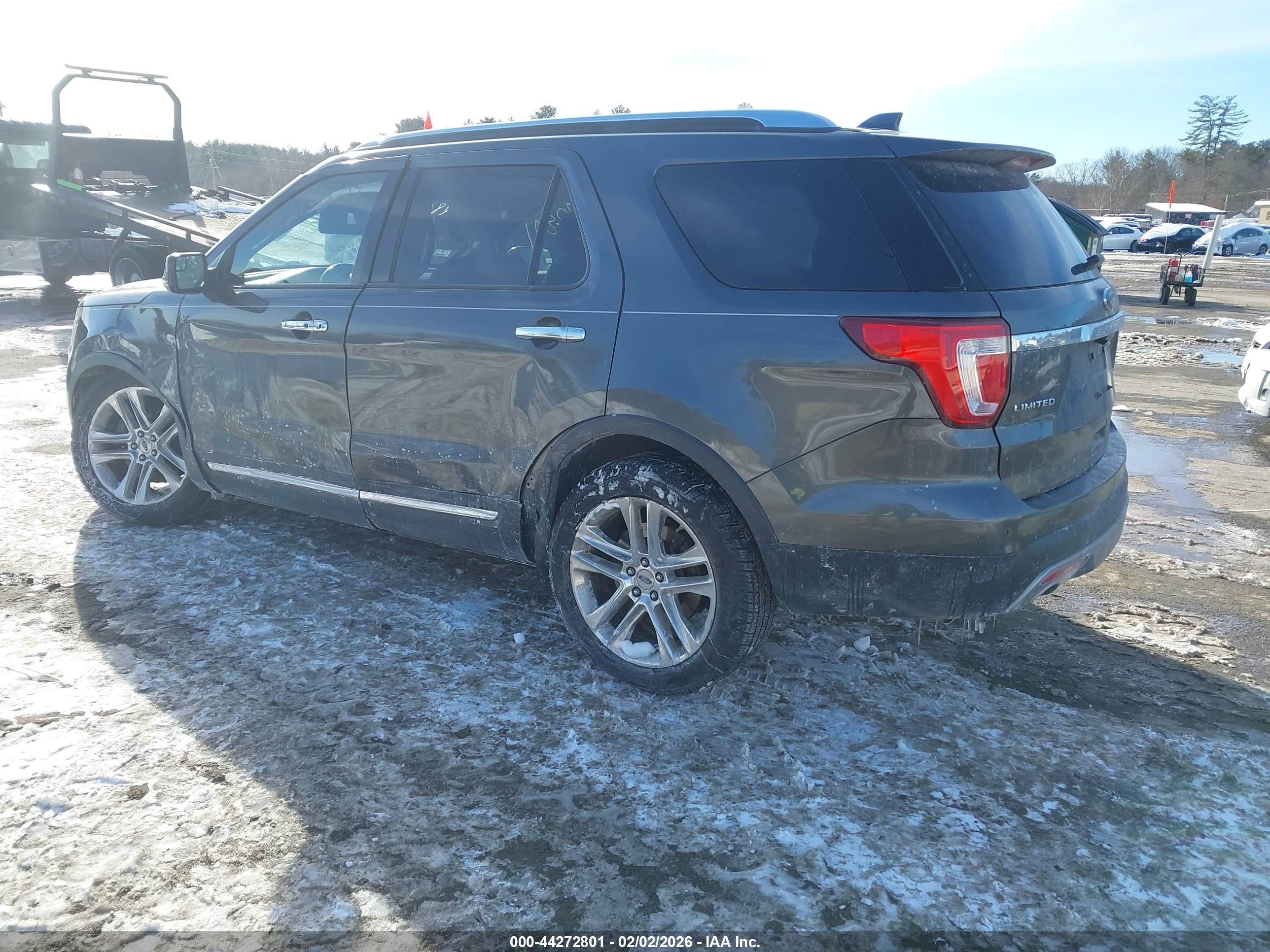 FORD EXPLORER image 3