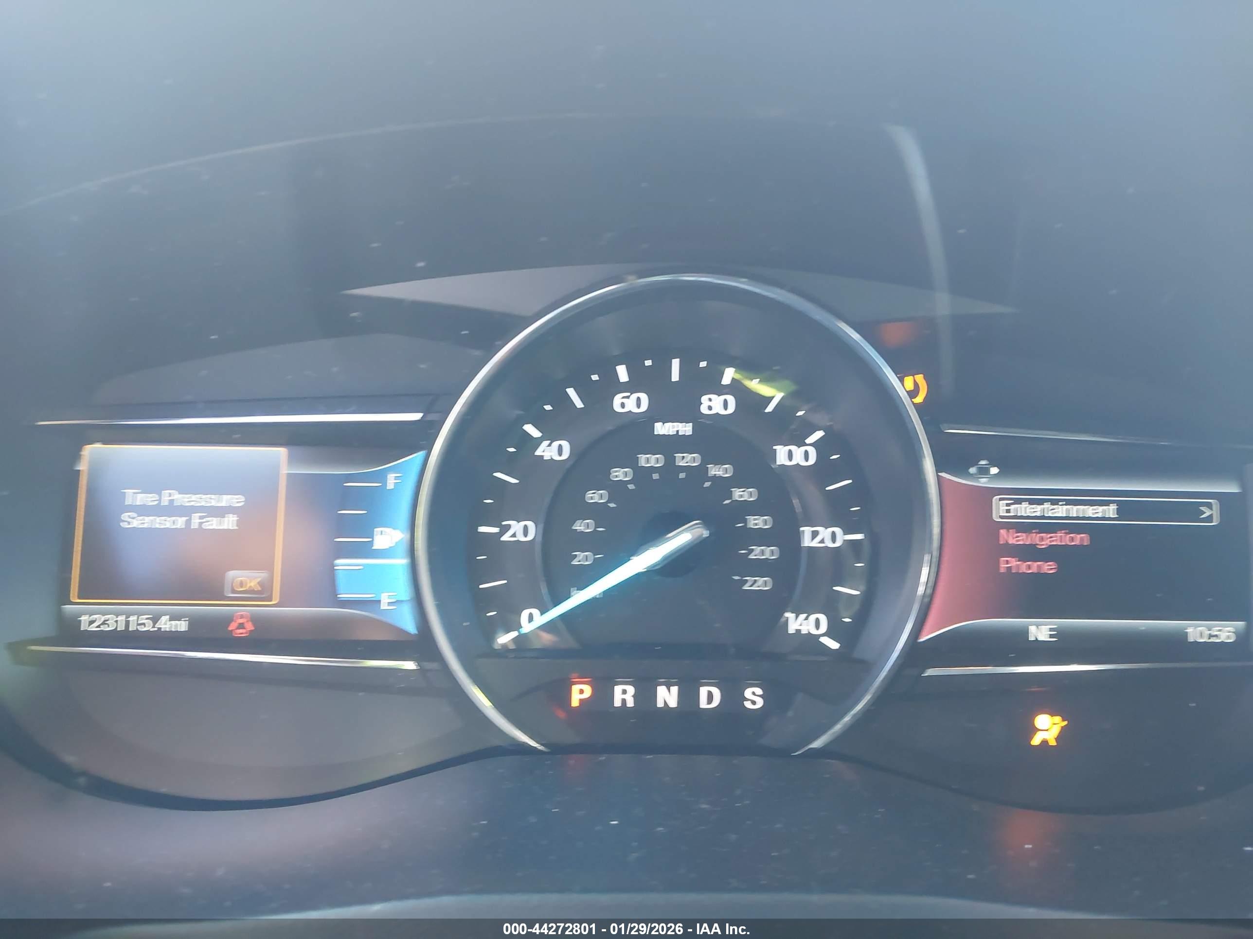 FORD EXPLORER image 7