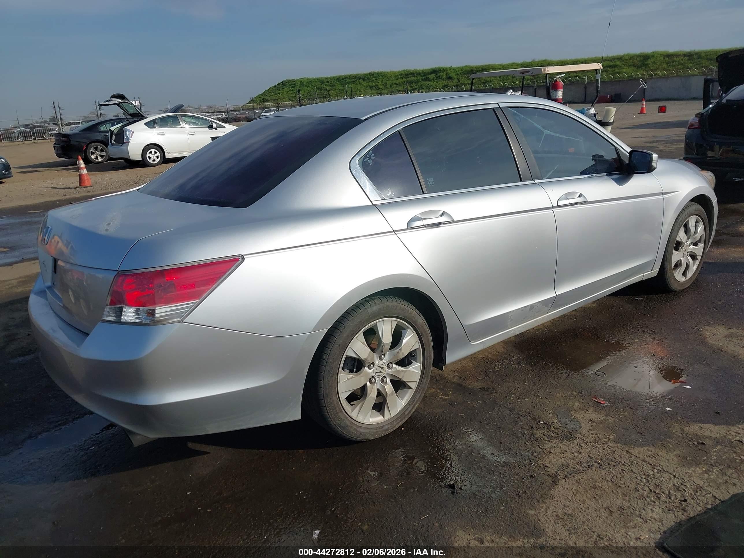 HONDA ACCORD image 4