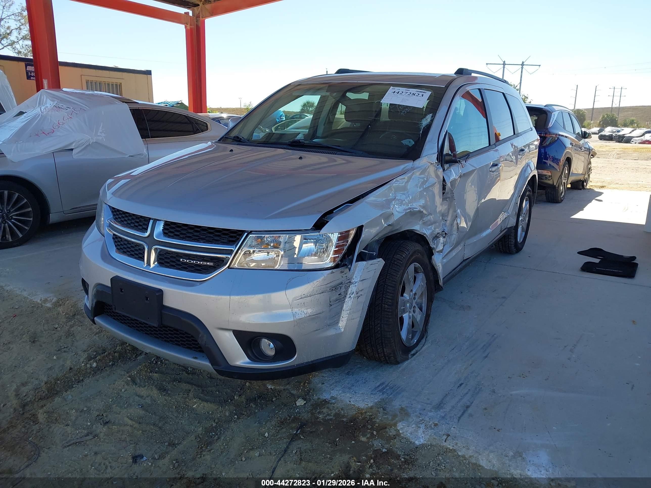 DODGE JOURNEY image 2