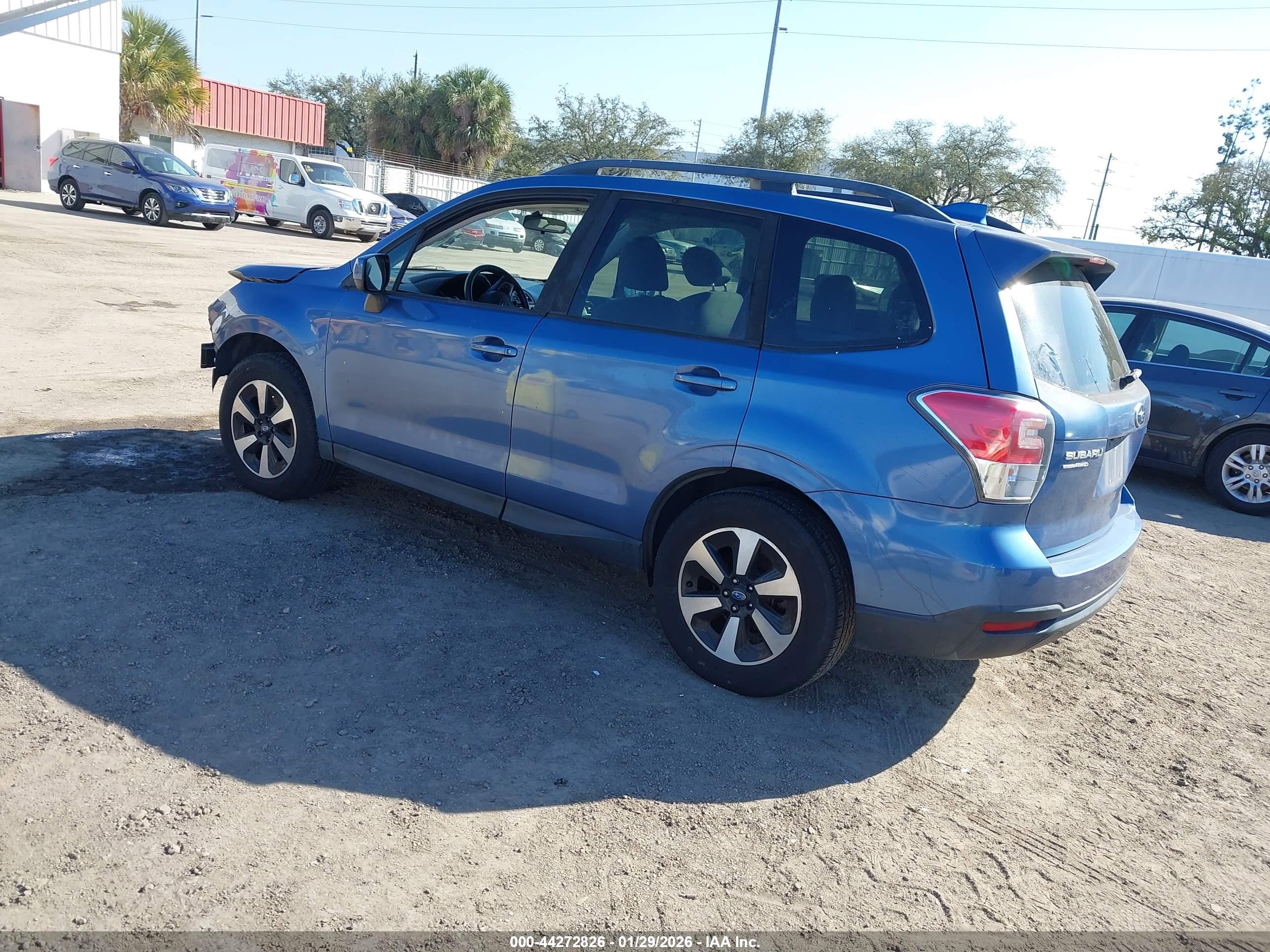 SUBARU FORESTER image 3