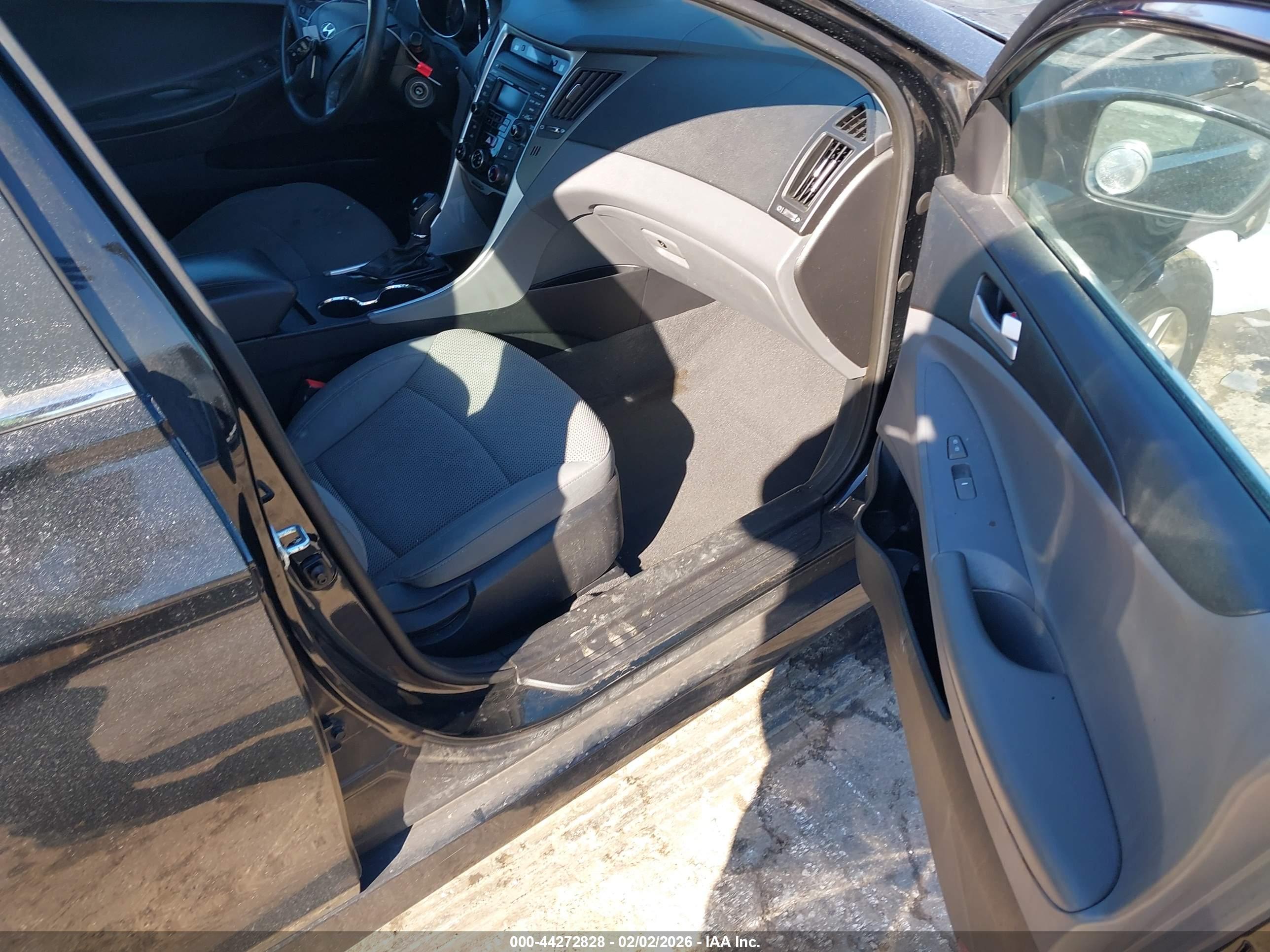 HYUNDAI SONATA image 5