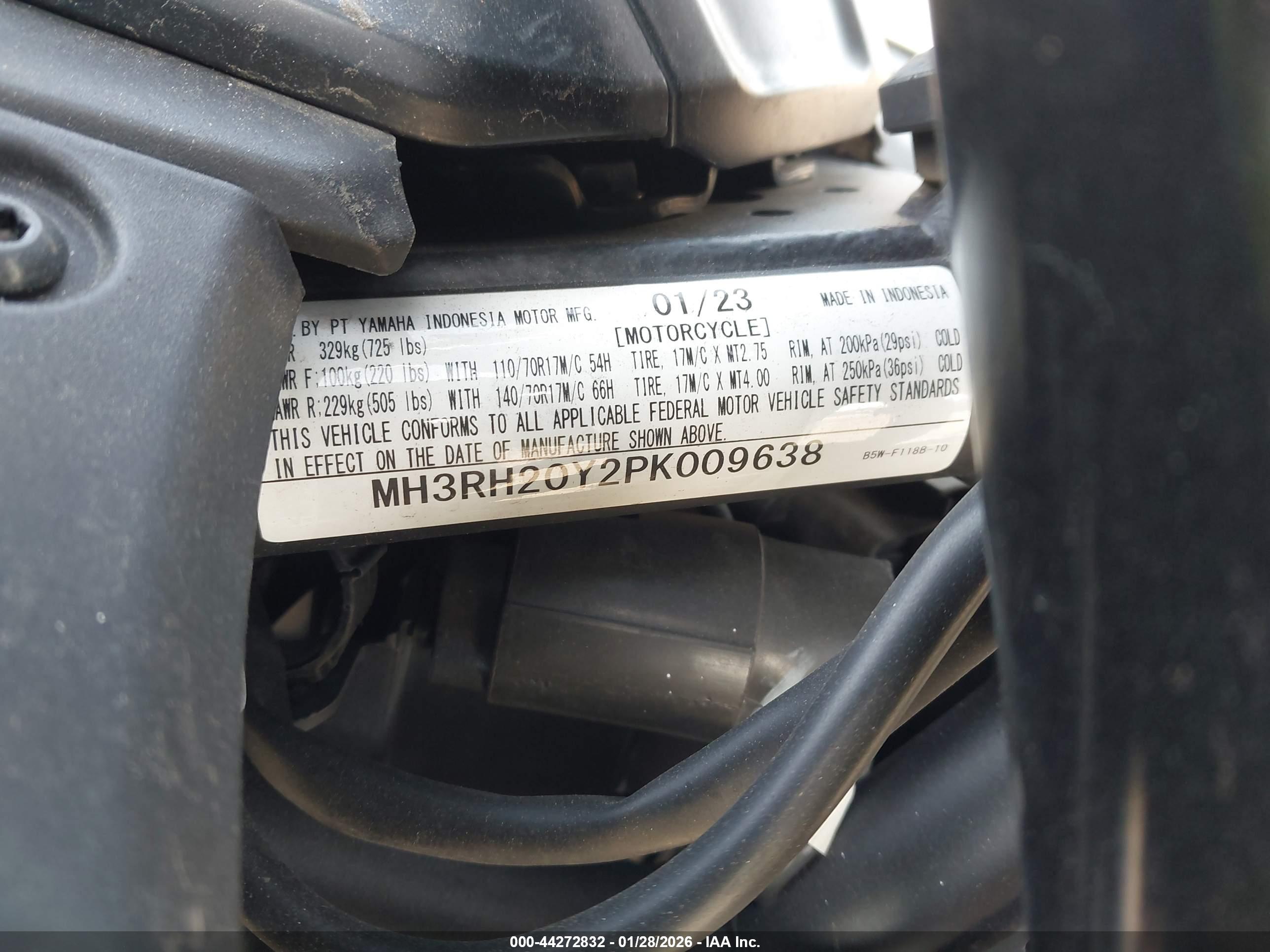 YAMAHA MT-03 image 10