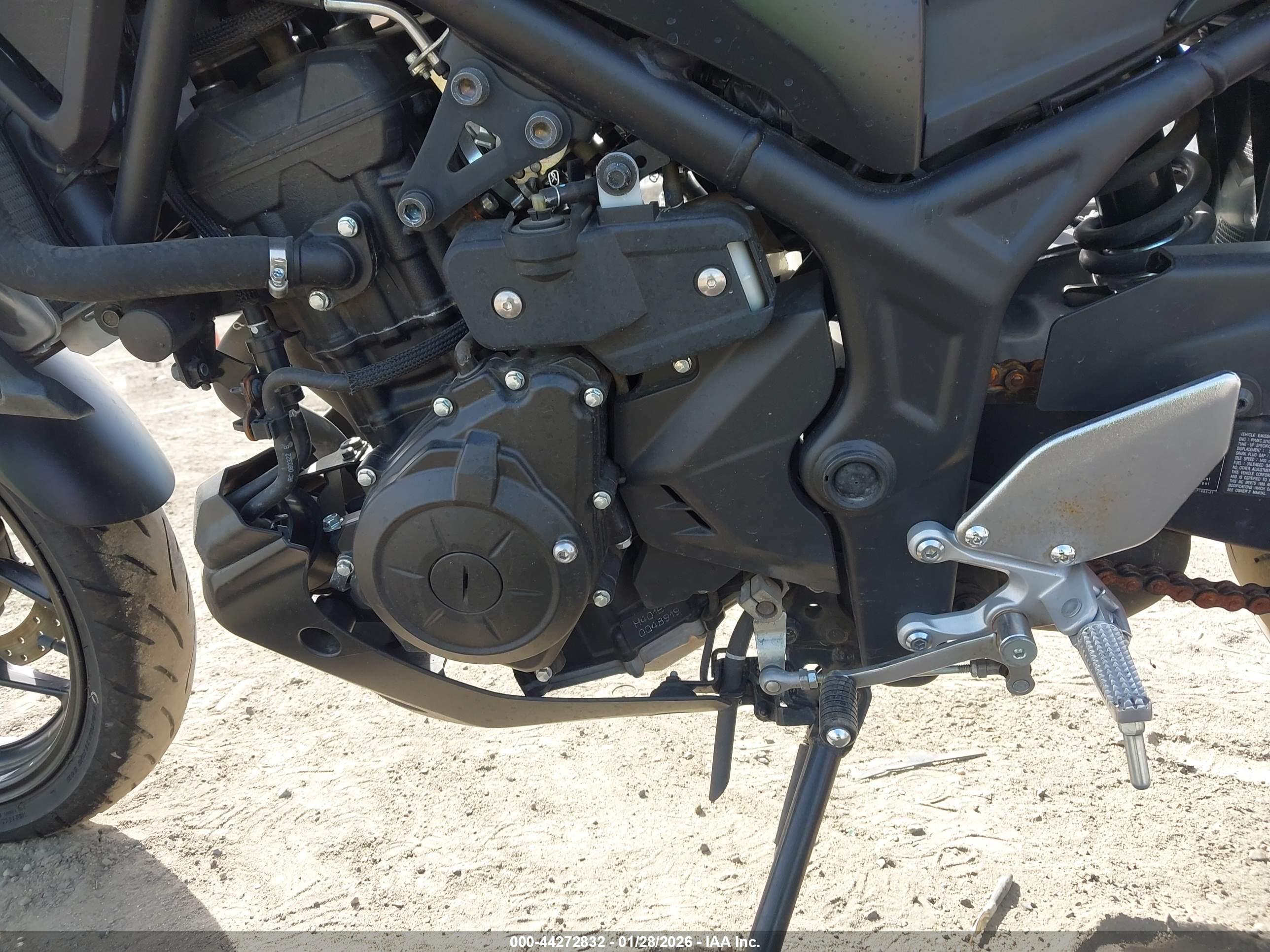 YAMAHA MT-03 image 9
