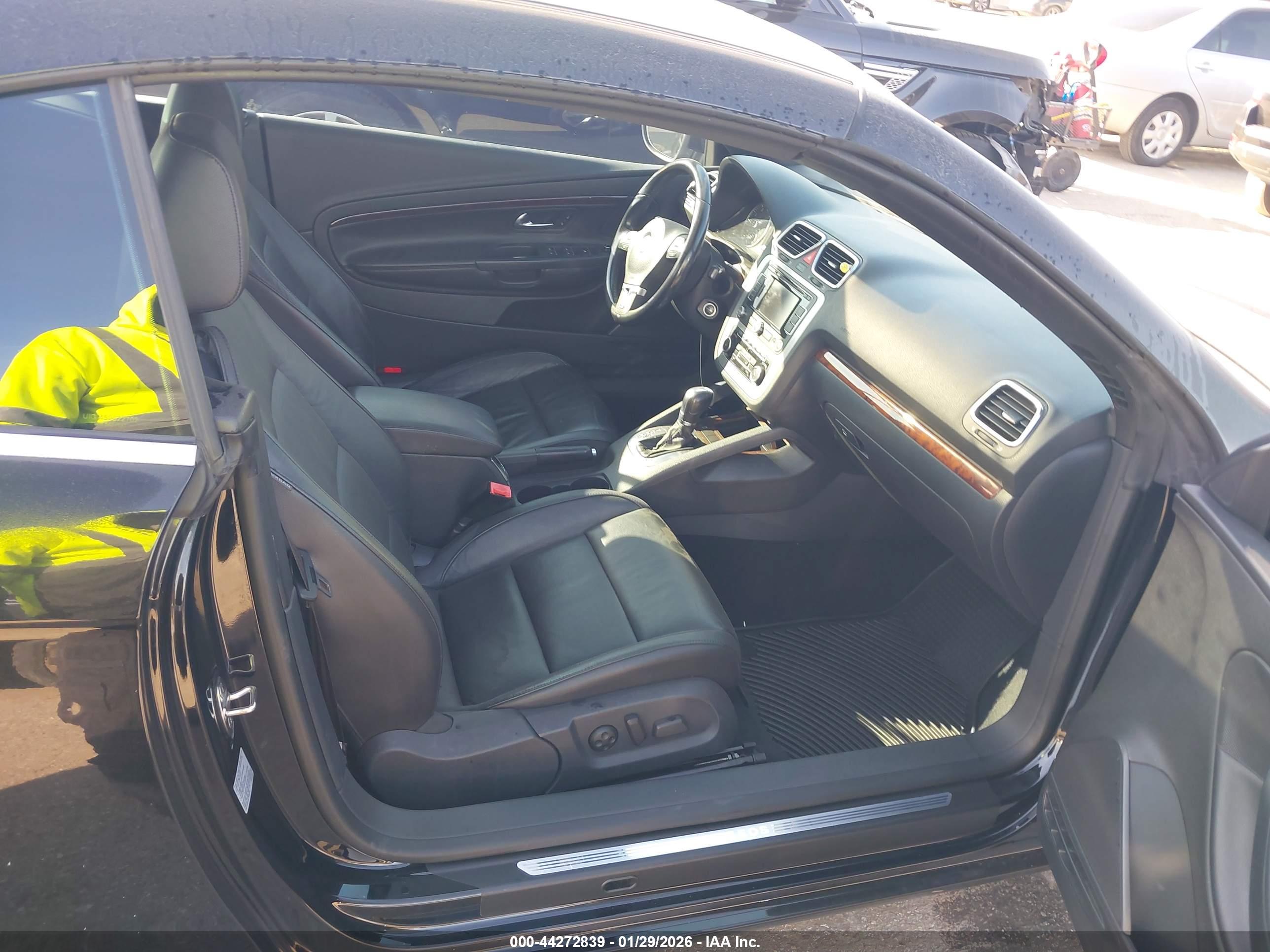VOLKSWAGEN EOS image 5