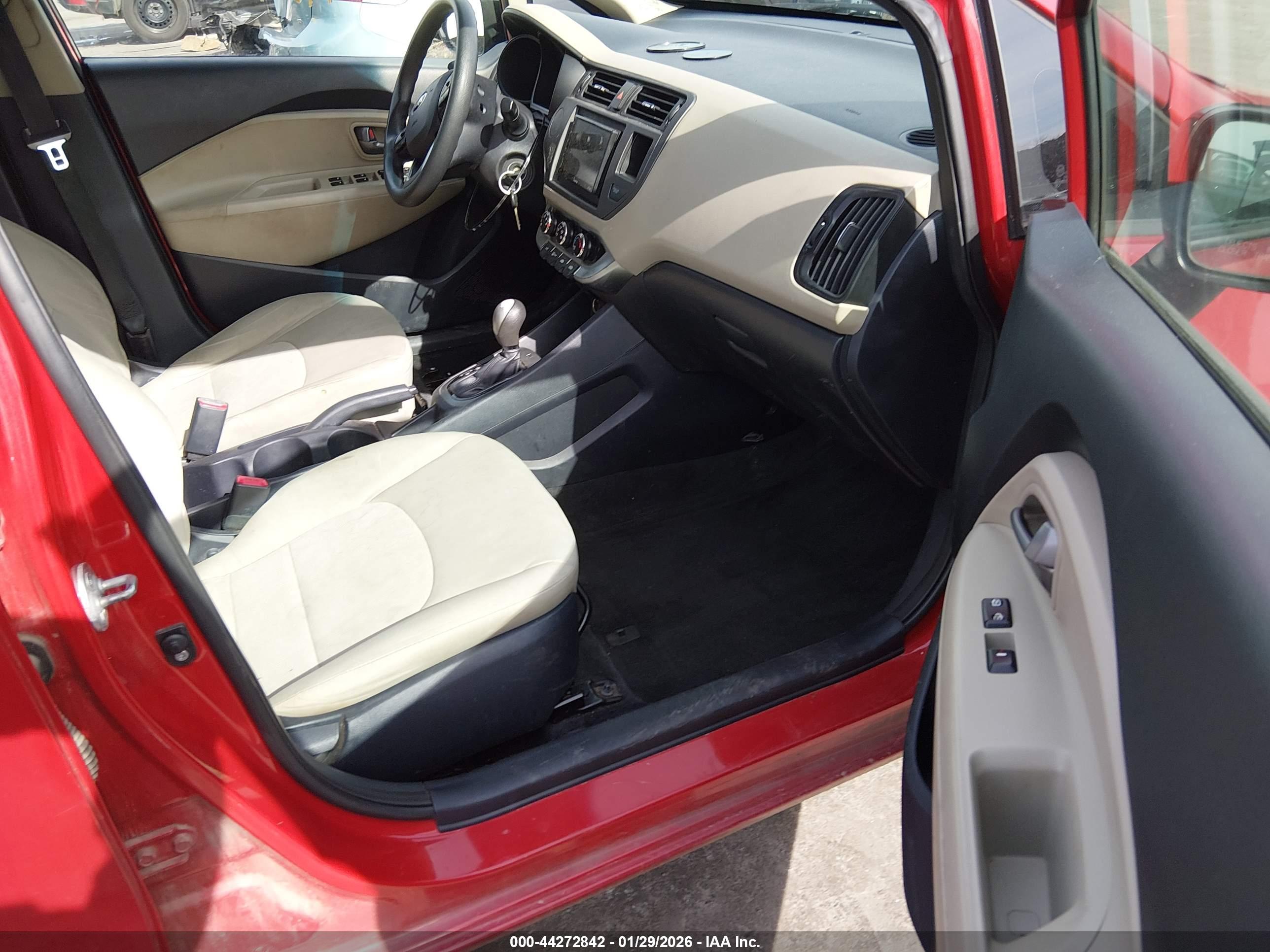 KIA RIO image 5