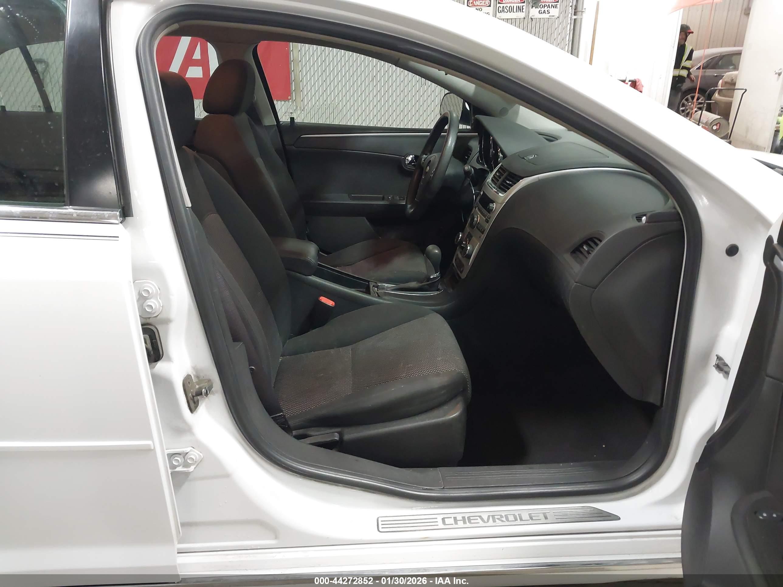 CHEVROLET MALIBU image 5