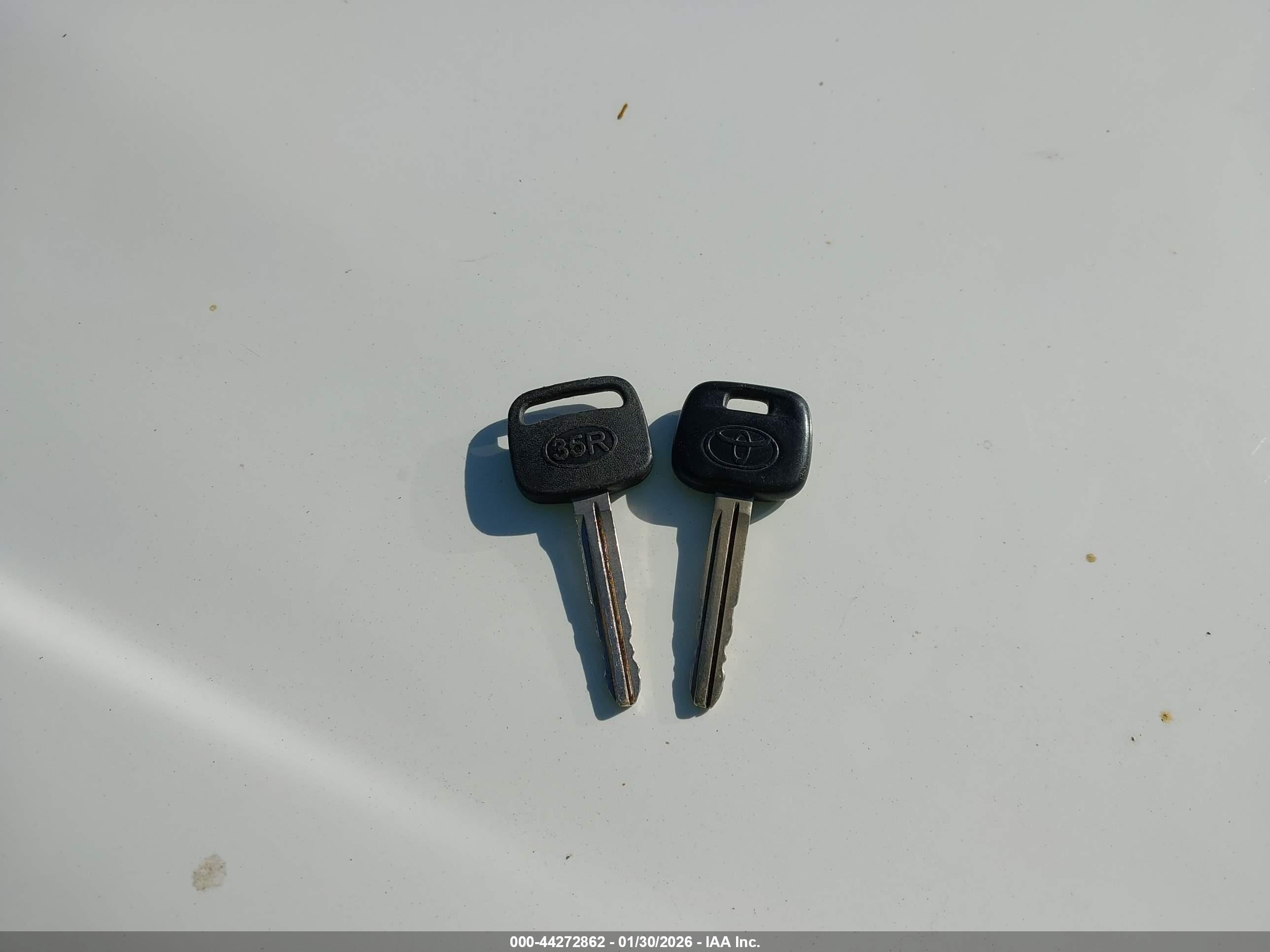 TOYOTA COROLLA image 11