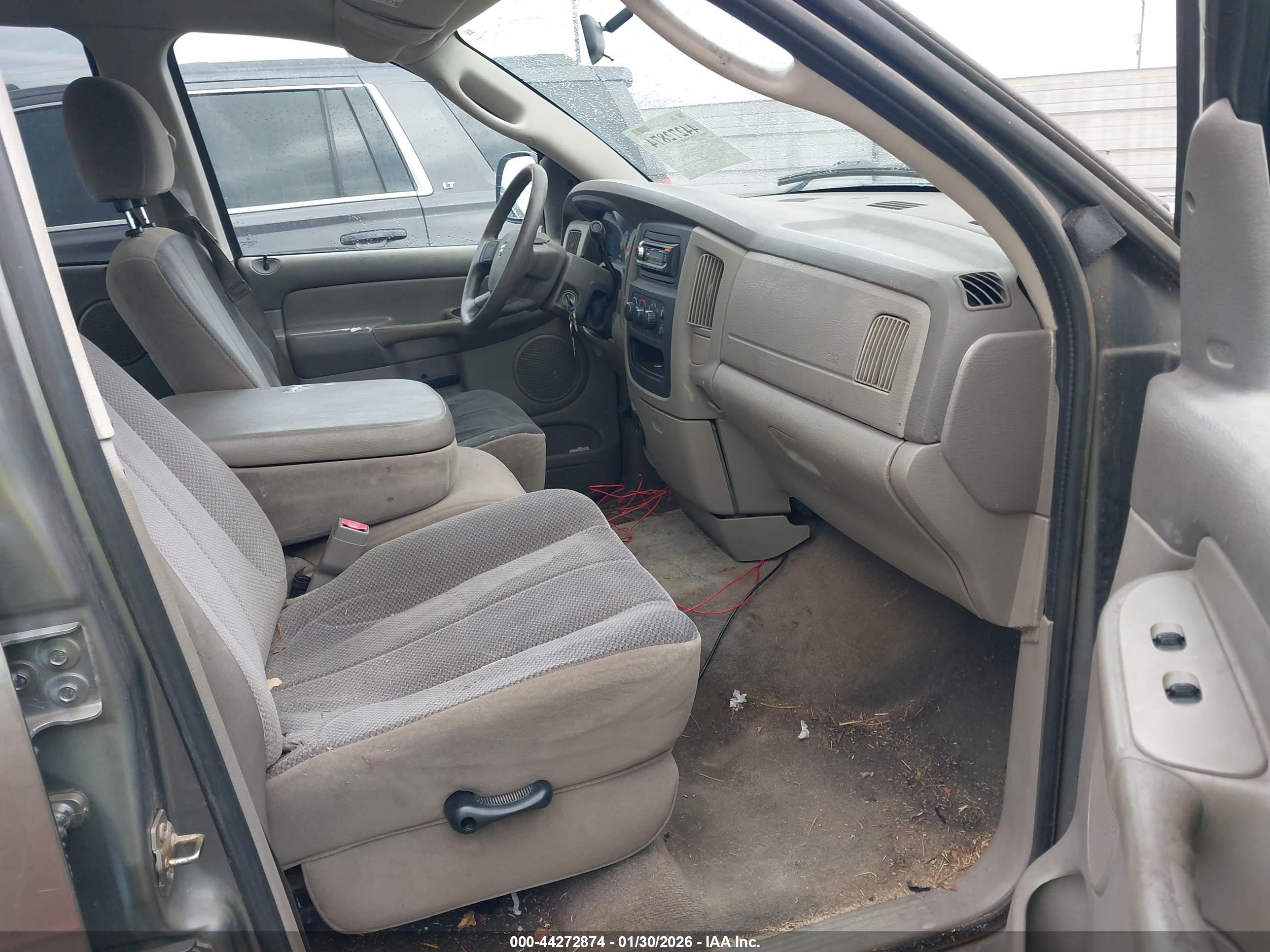 DODGE RAM image 5
