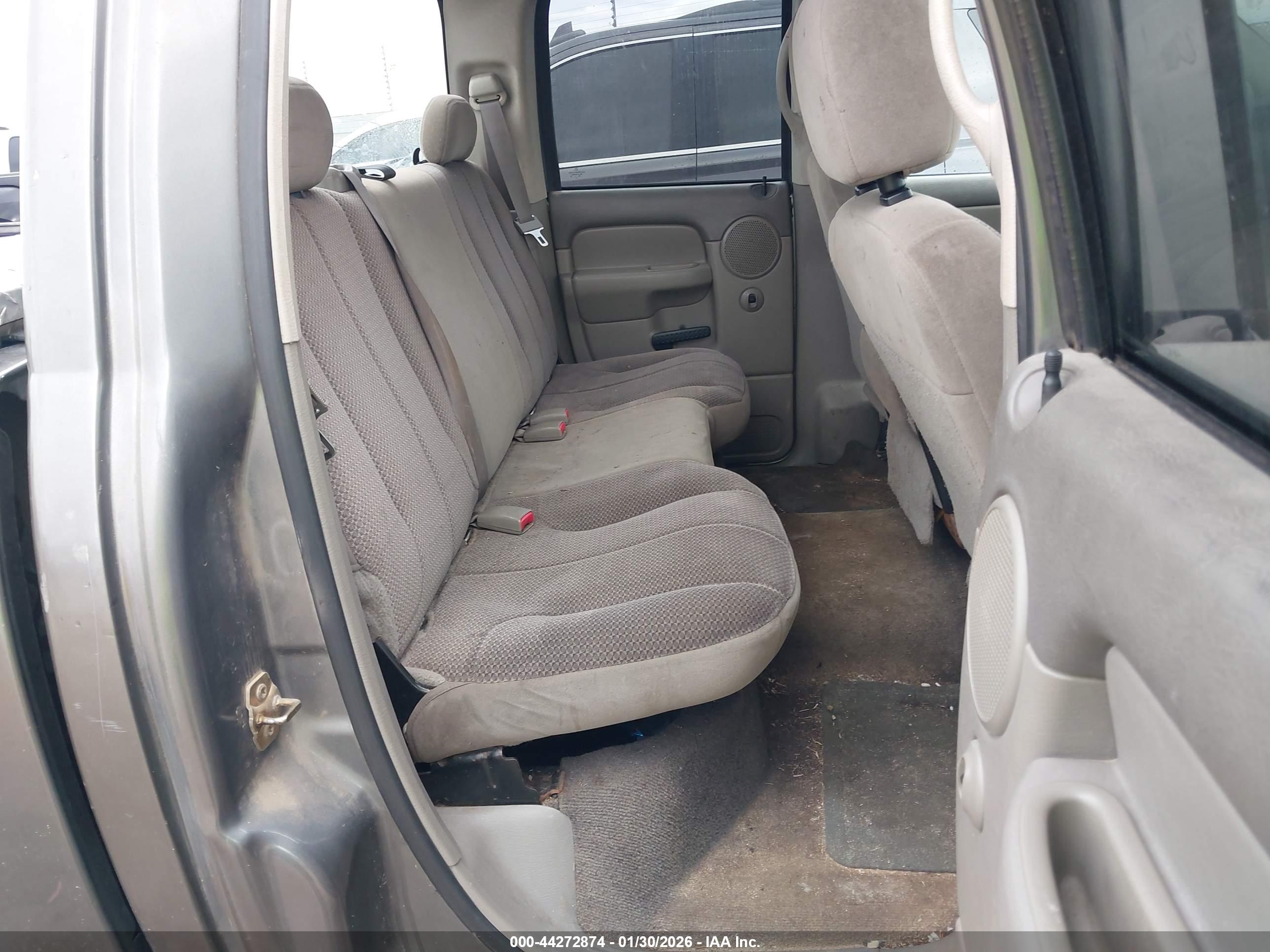 DODGE RAM image 8