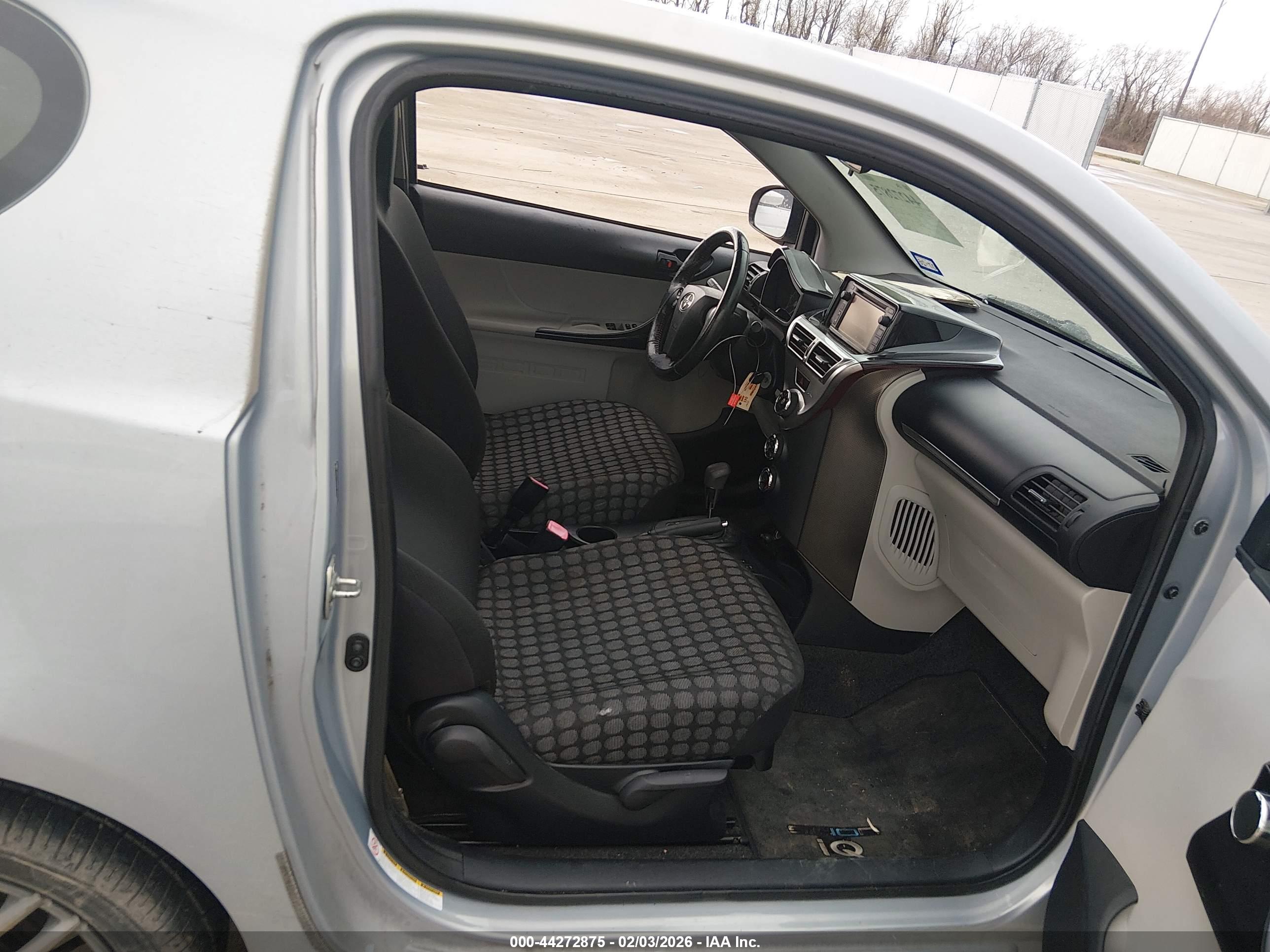 SCION IQ image 5