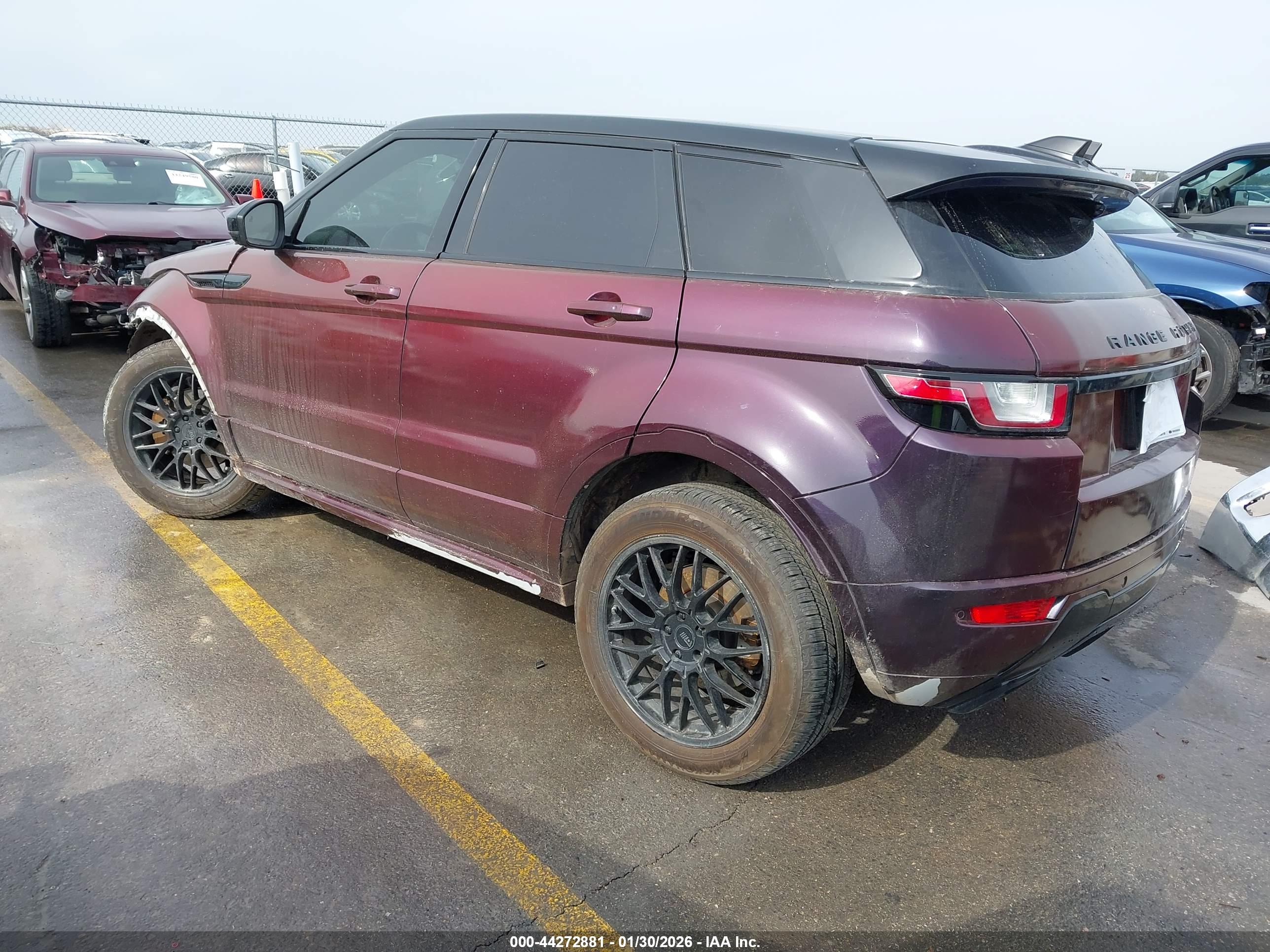LAND ROVER image 3