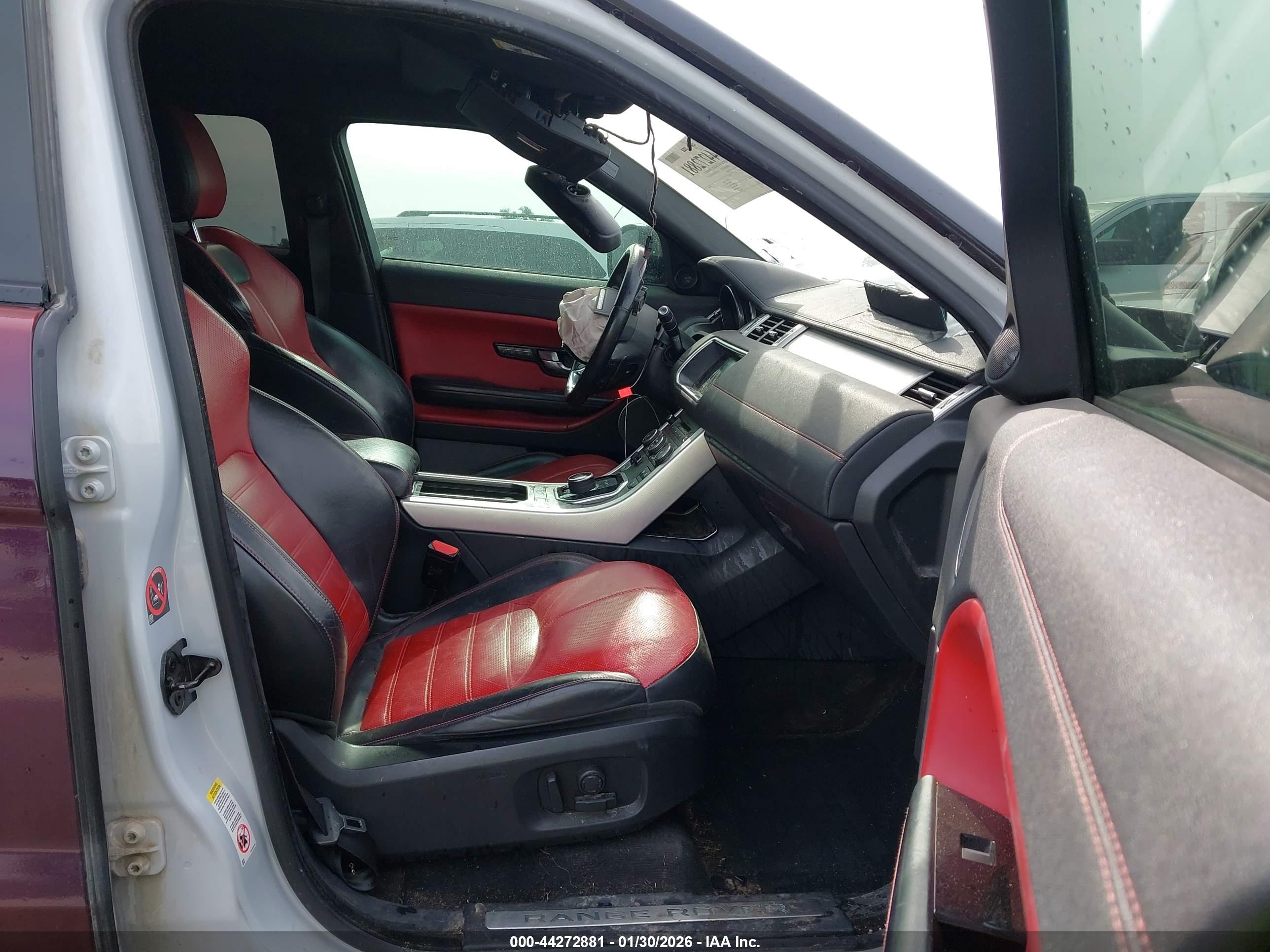 LAND ROVER image 5