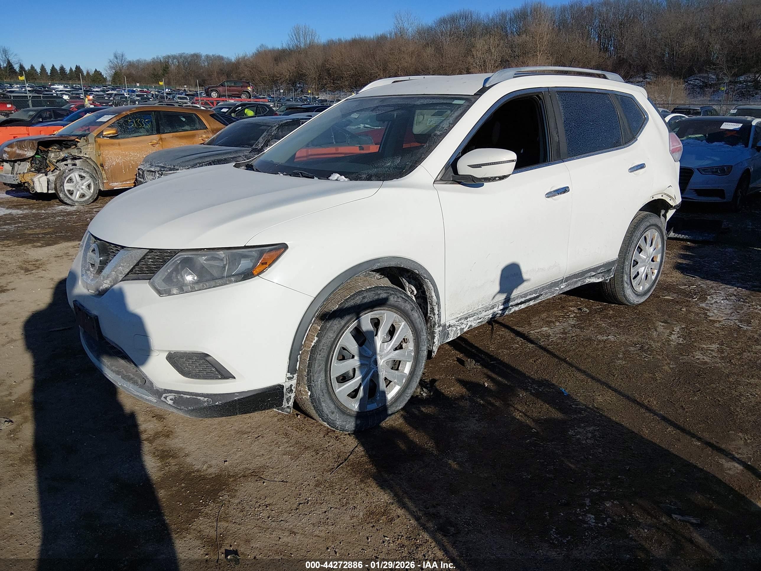 NISSAN ROGUE image 2