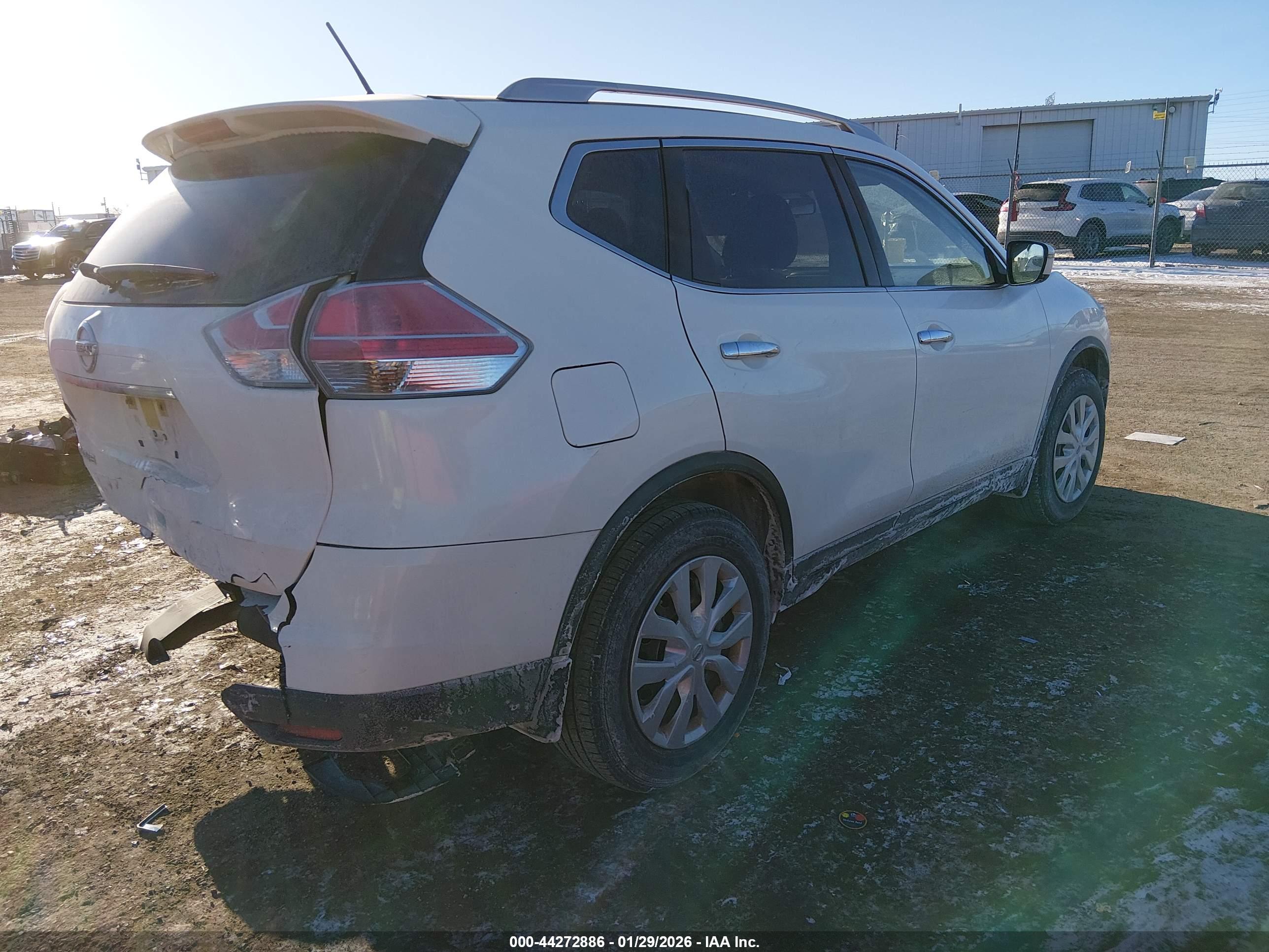 NISSAN ROGUE image 4