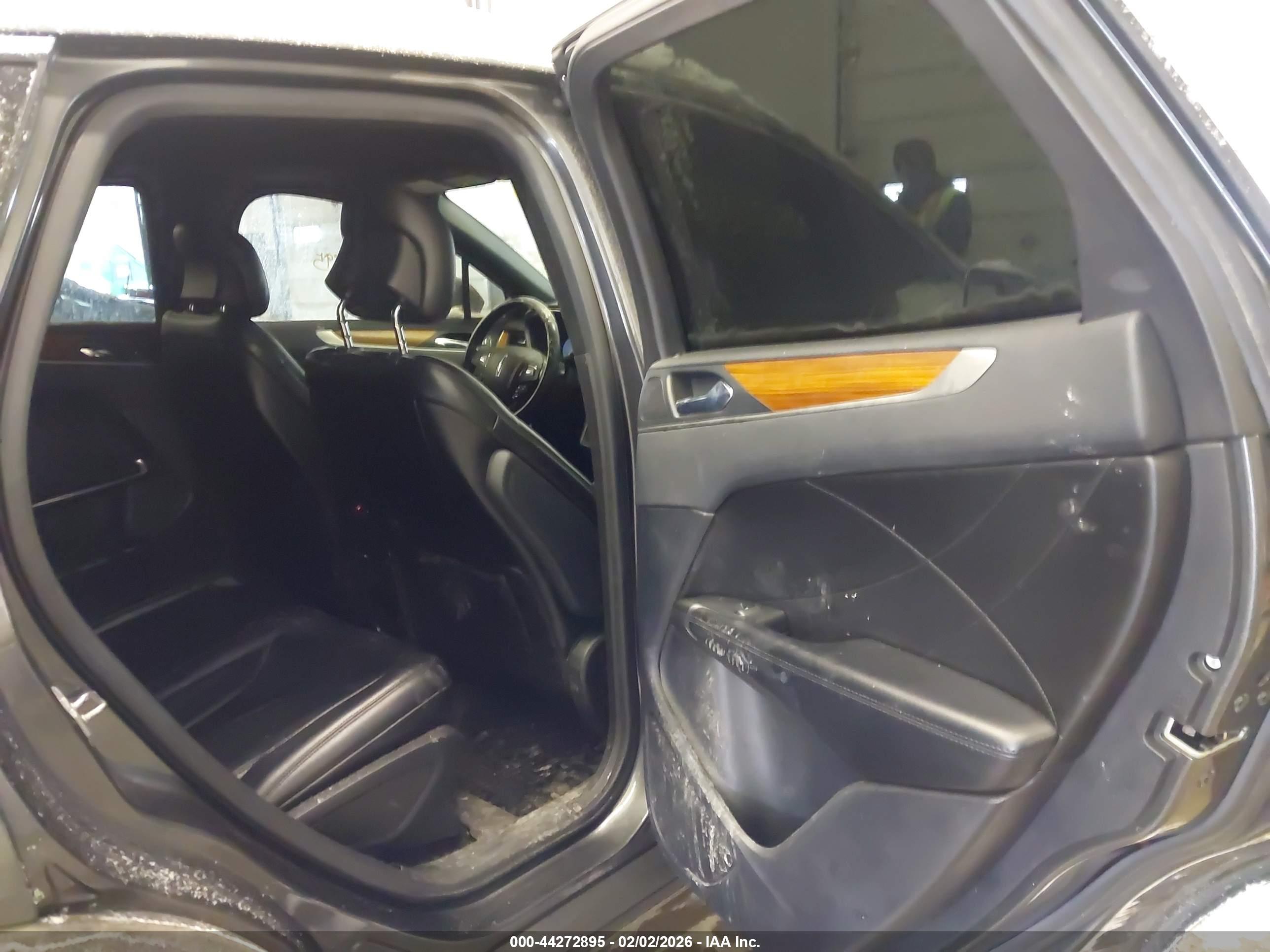 LINCOLN MKC image 8