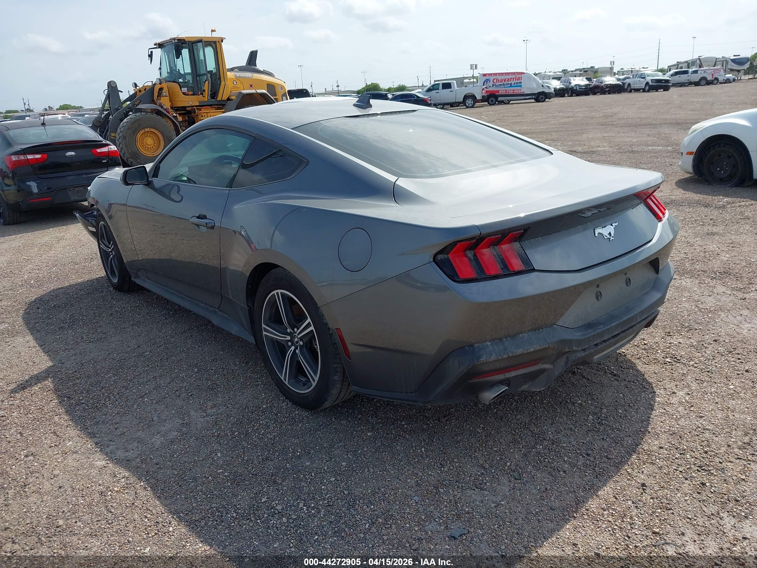 FORD MUSTANG image 3