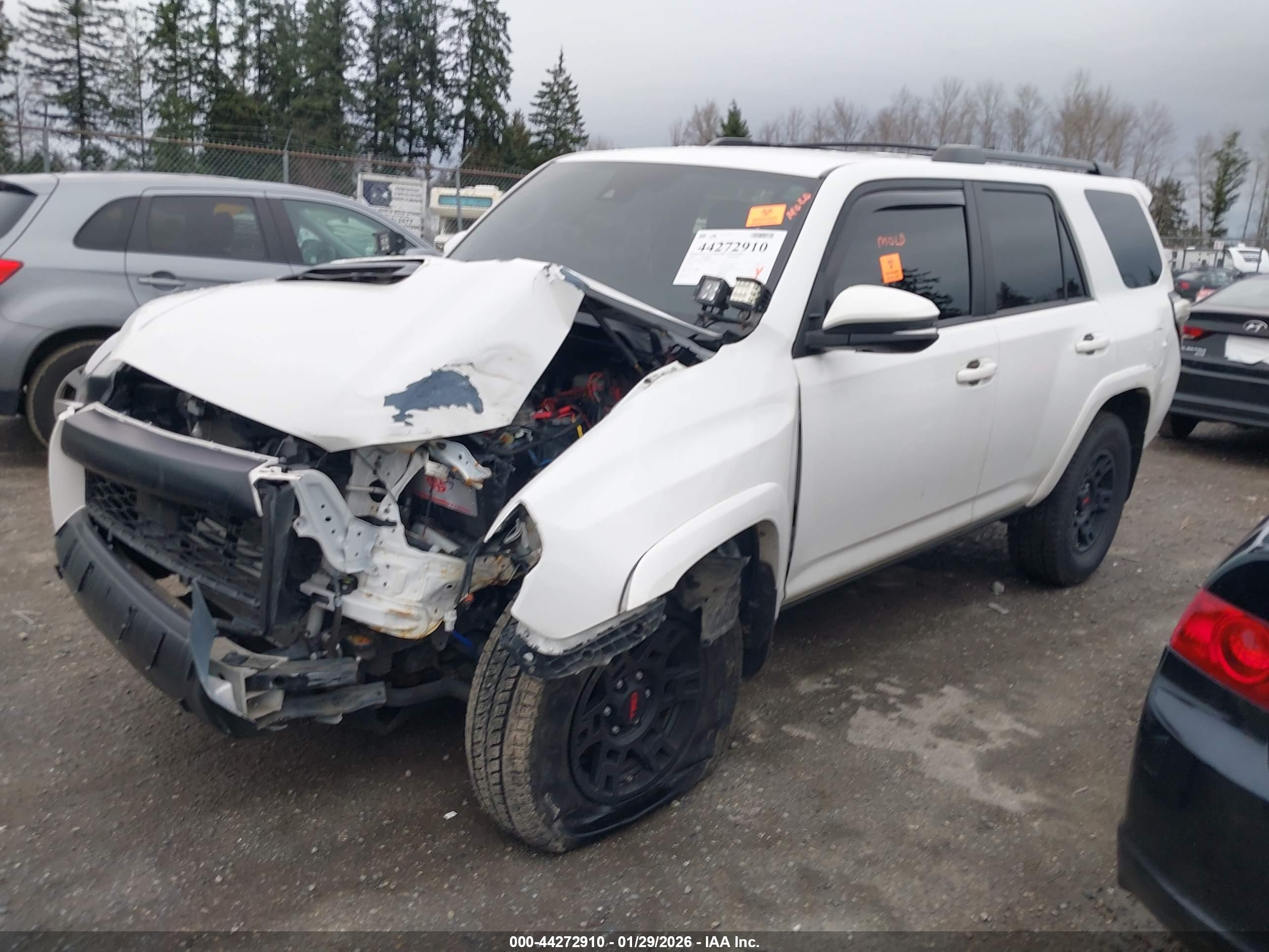 TOYOTA 4RUNNER image 2