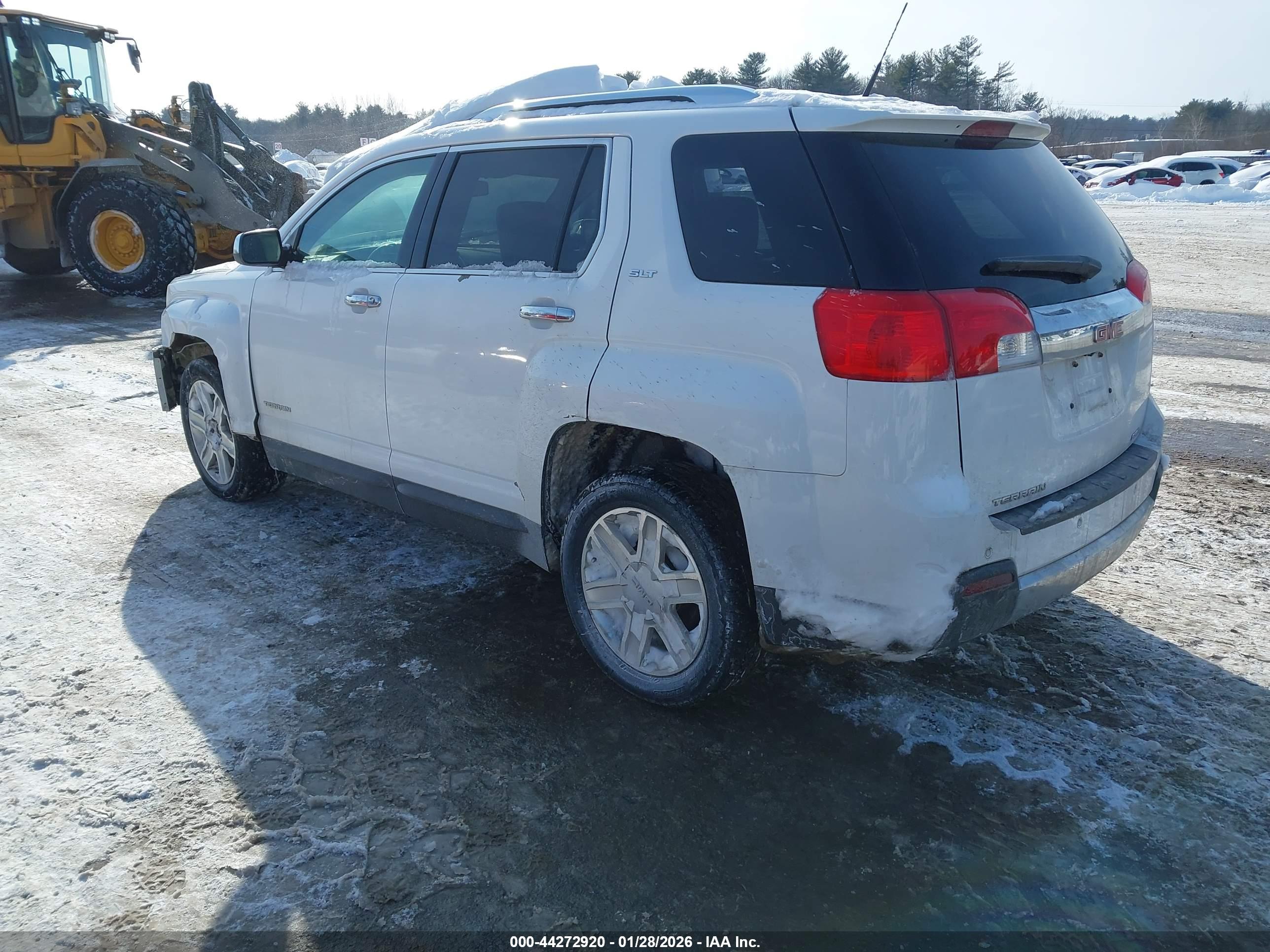 GMC TERRAIN image 3