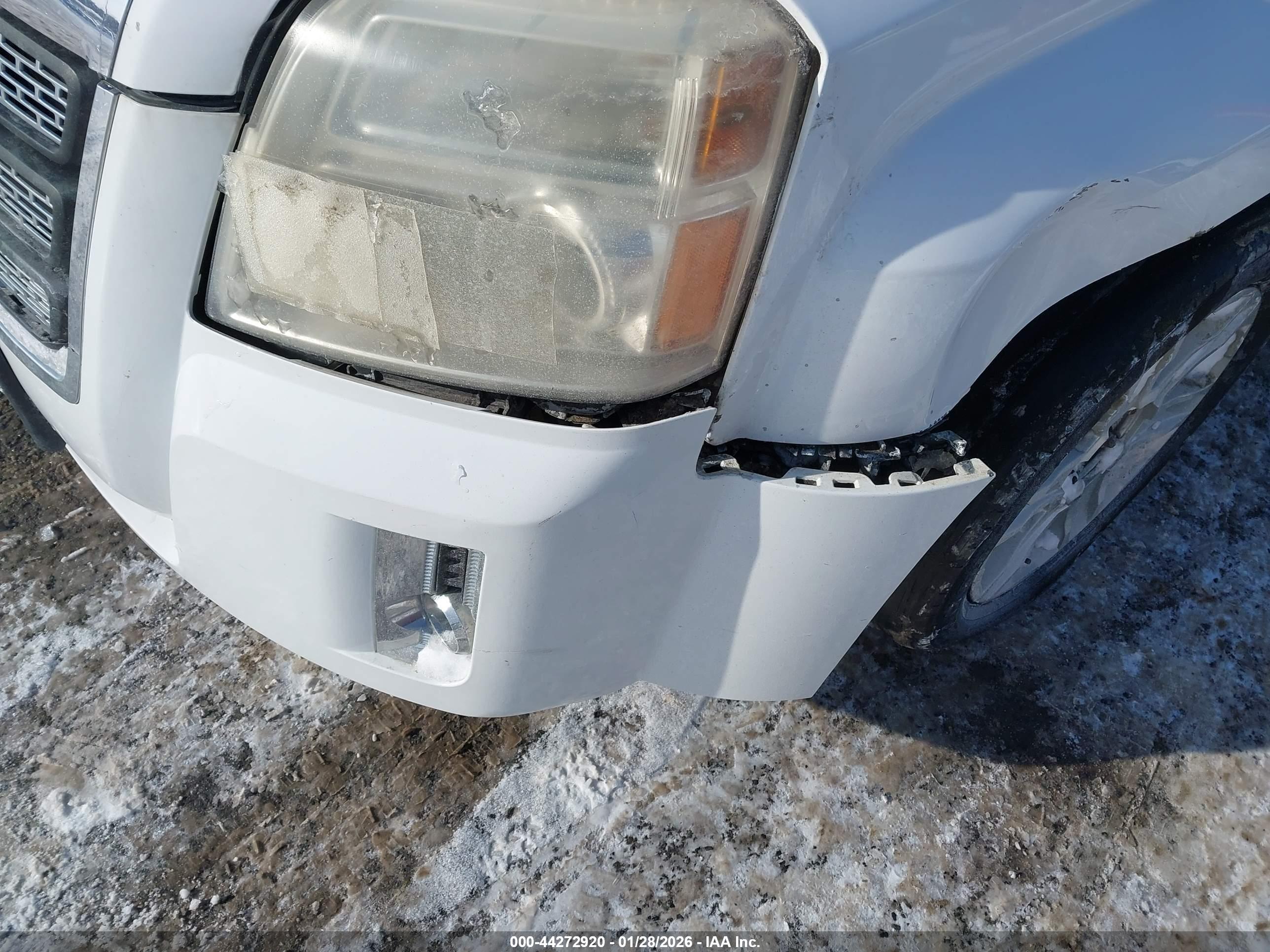 GMC TERRAIN image 6