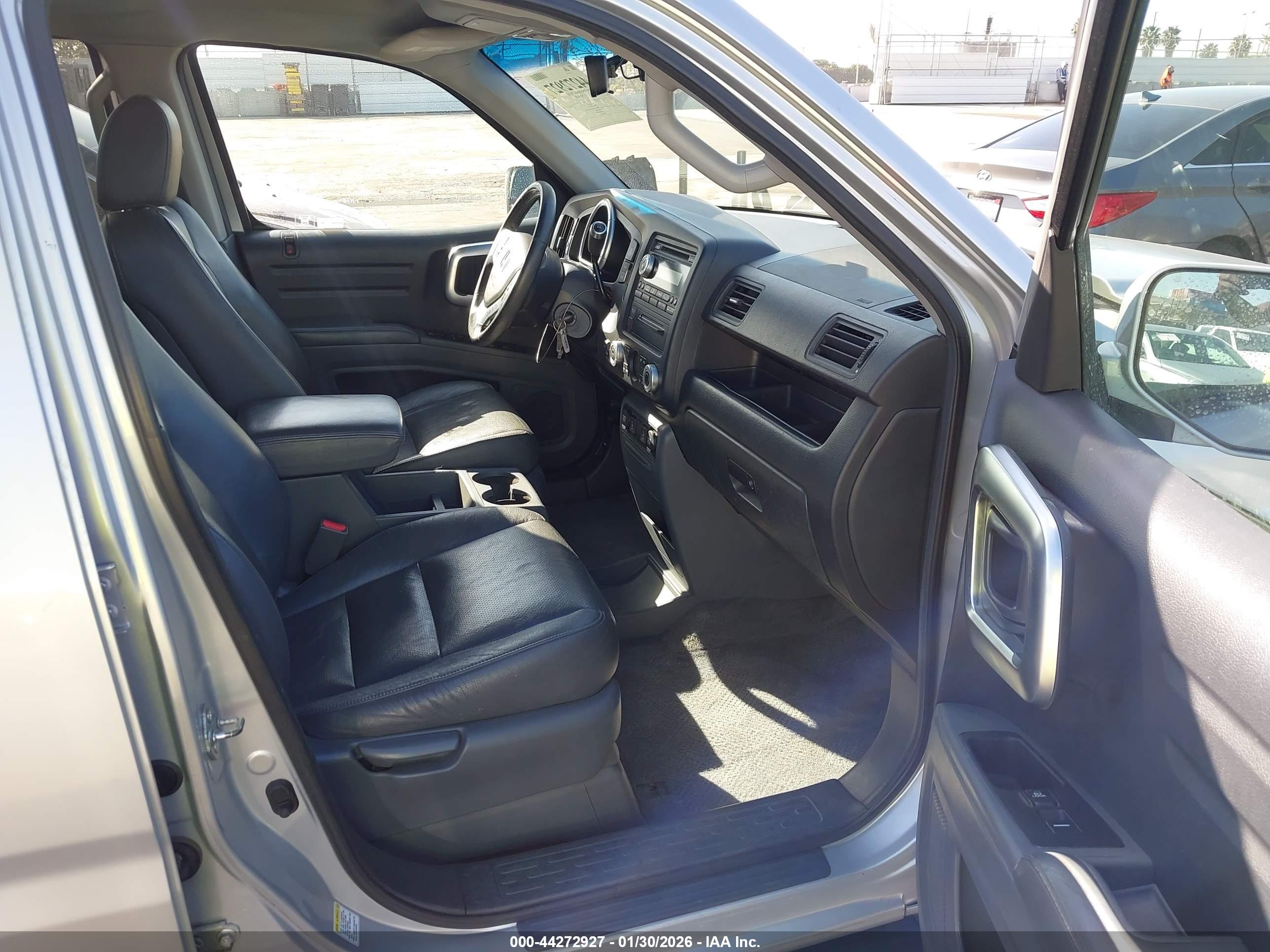 HONDA RIDGELINE image 5