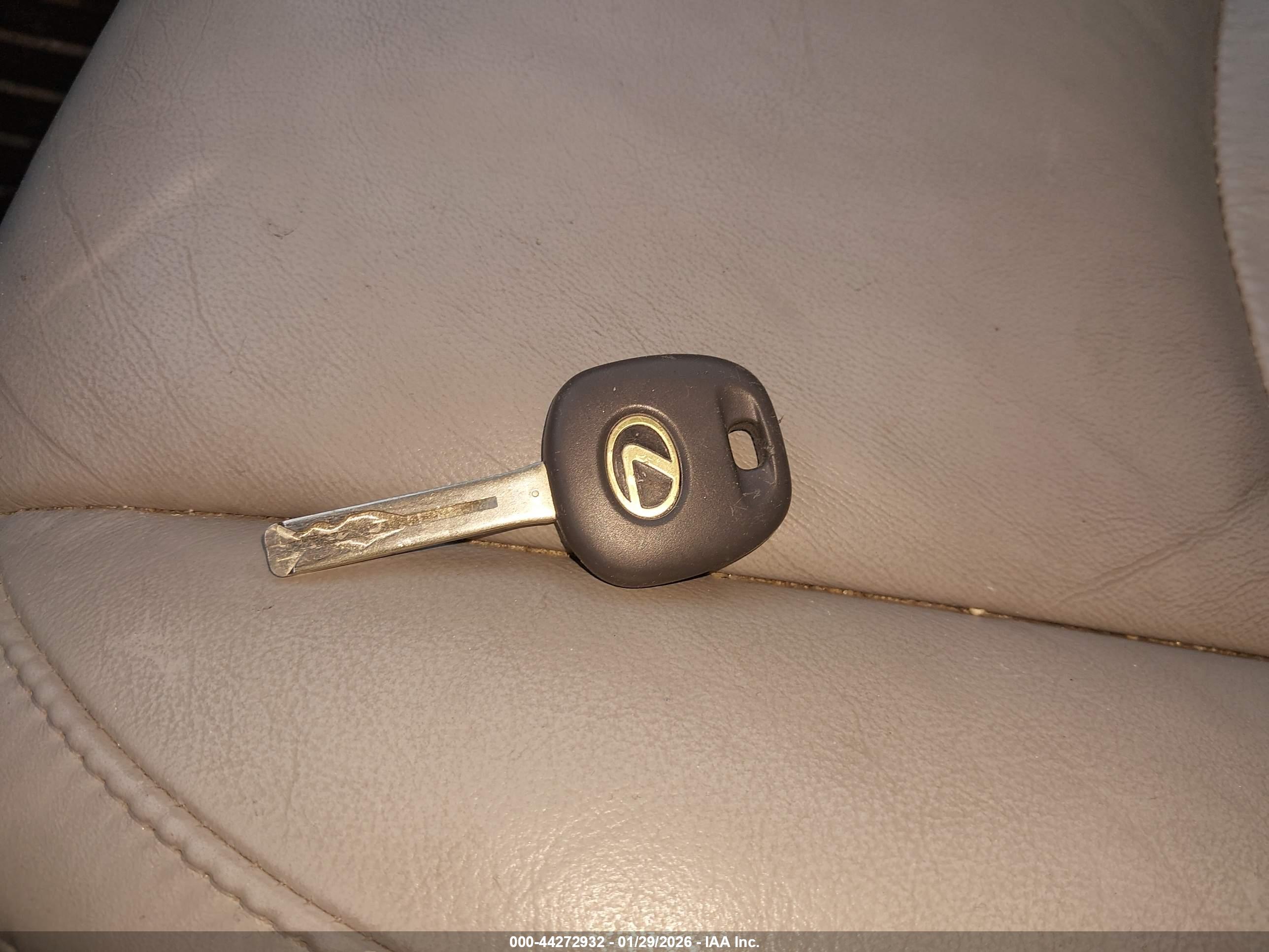 LEXUS RX image 11