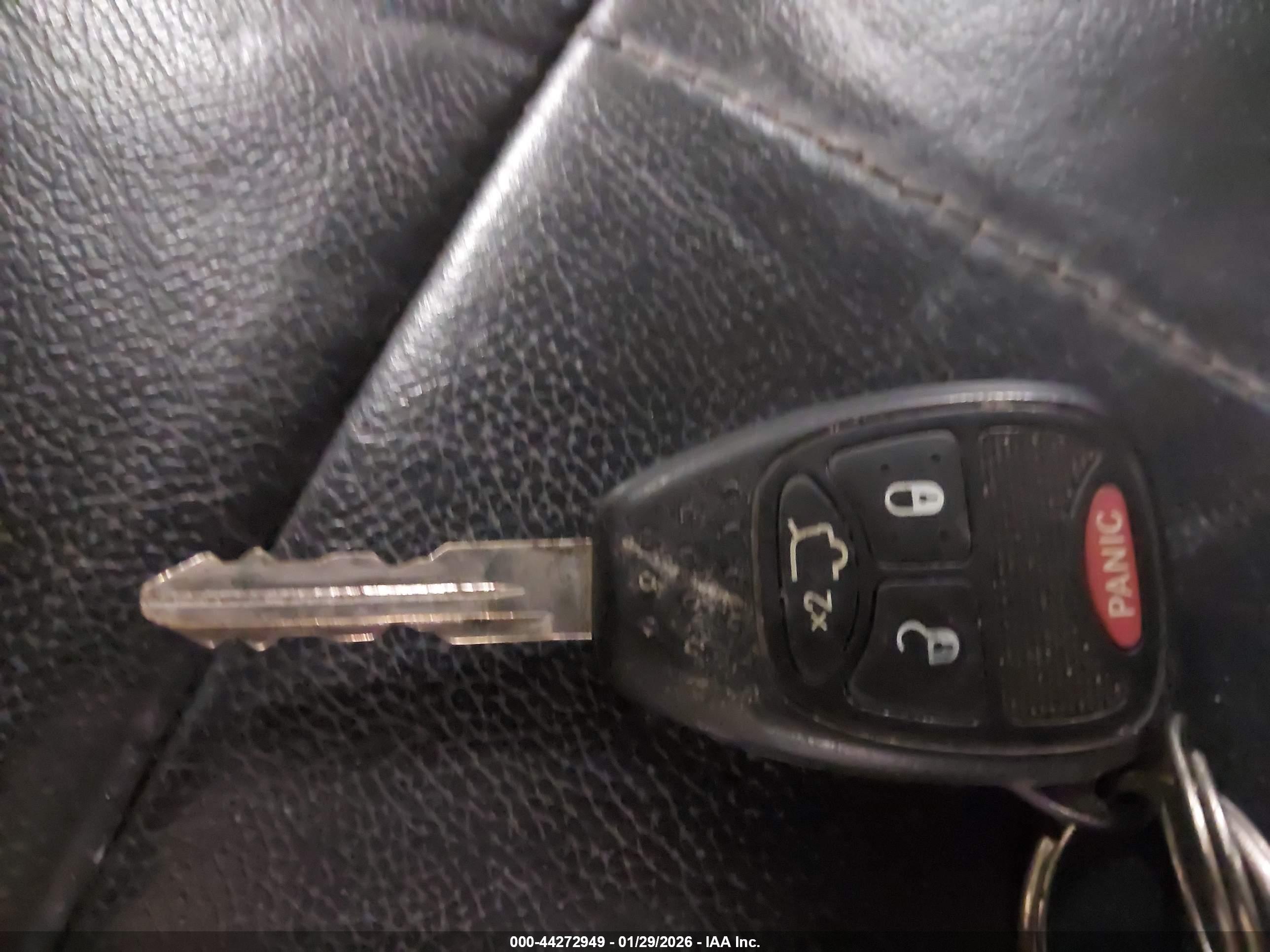 JEEP LIBERTY image 11