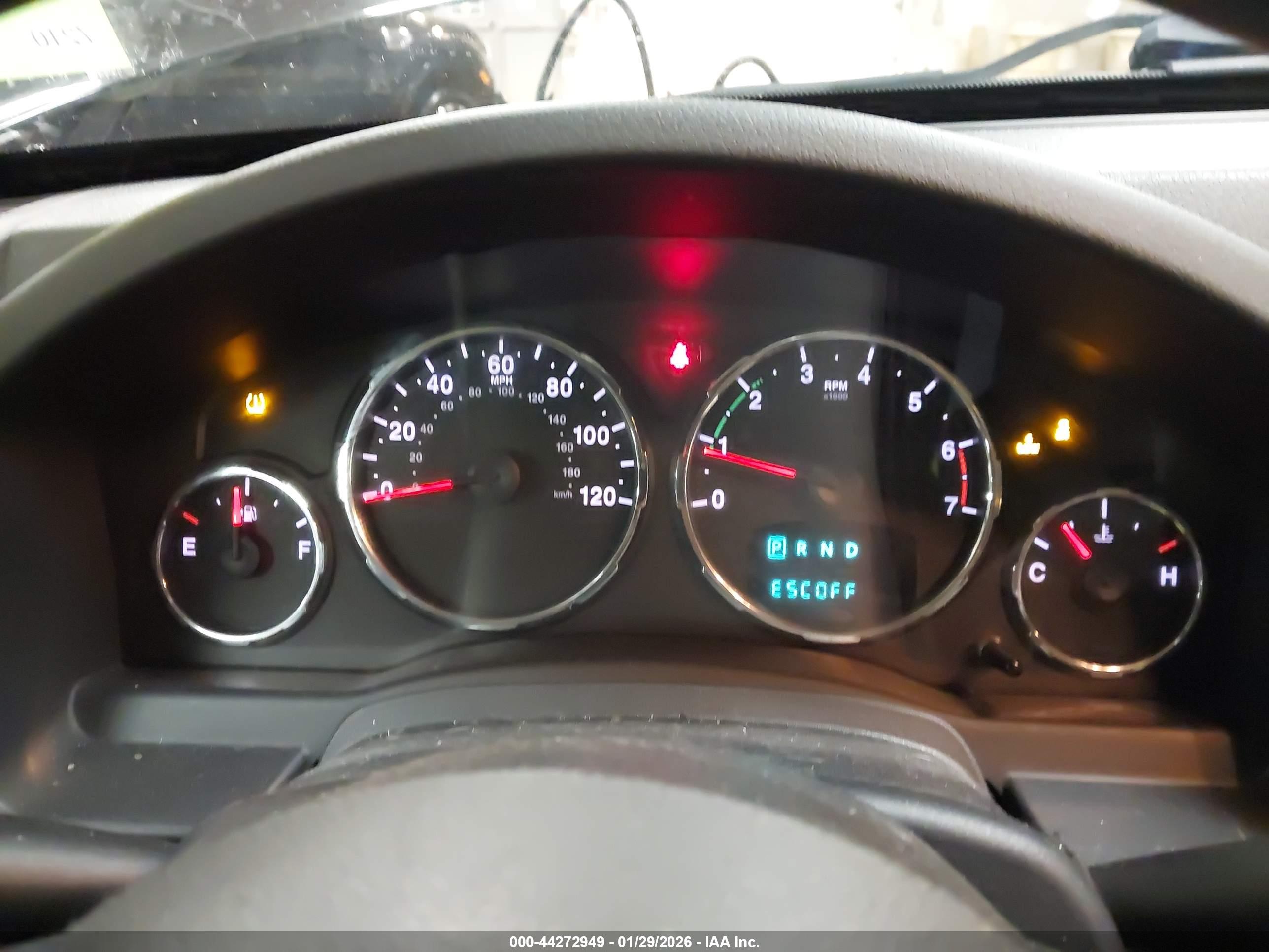 JEEP LIBERTY image 7