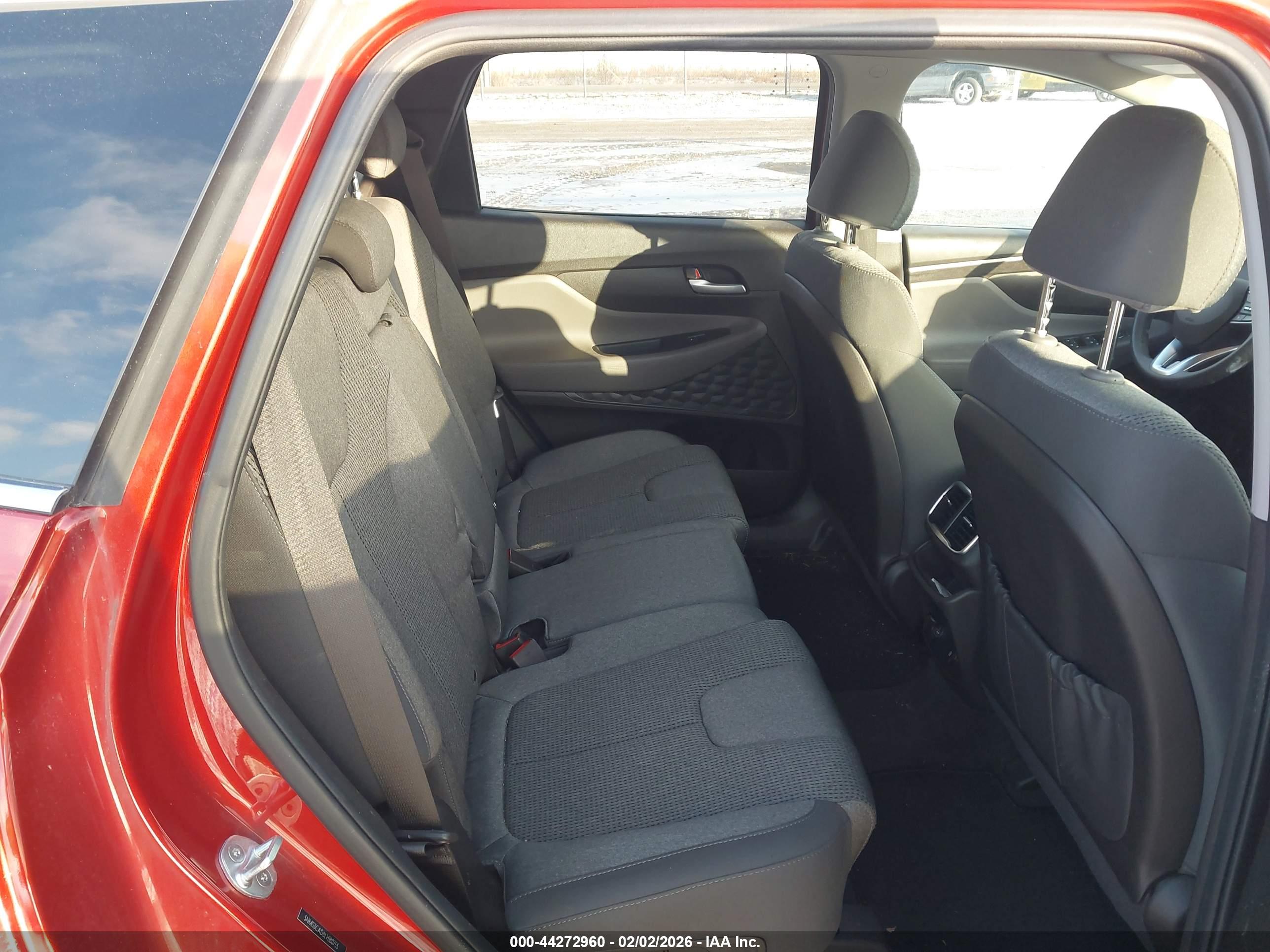 HYUNDAI SANTA image 8